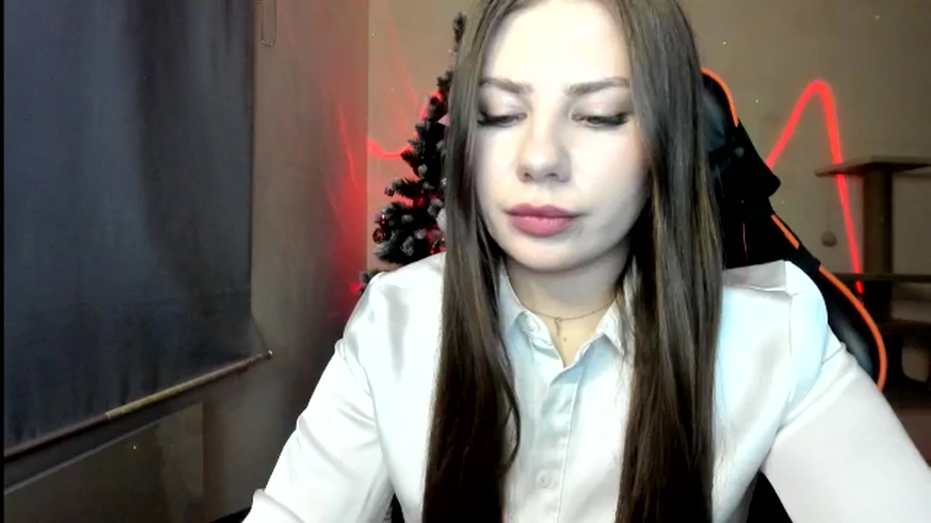 Gallery image thumbnail from FlyingDream's myfreecams stream on, 12/21/2025, 14:51 image 11 of 20