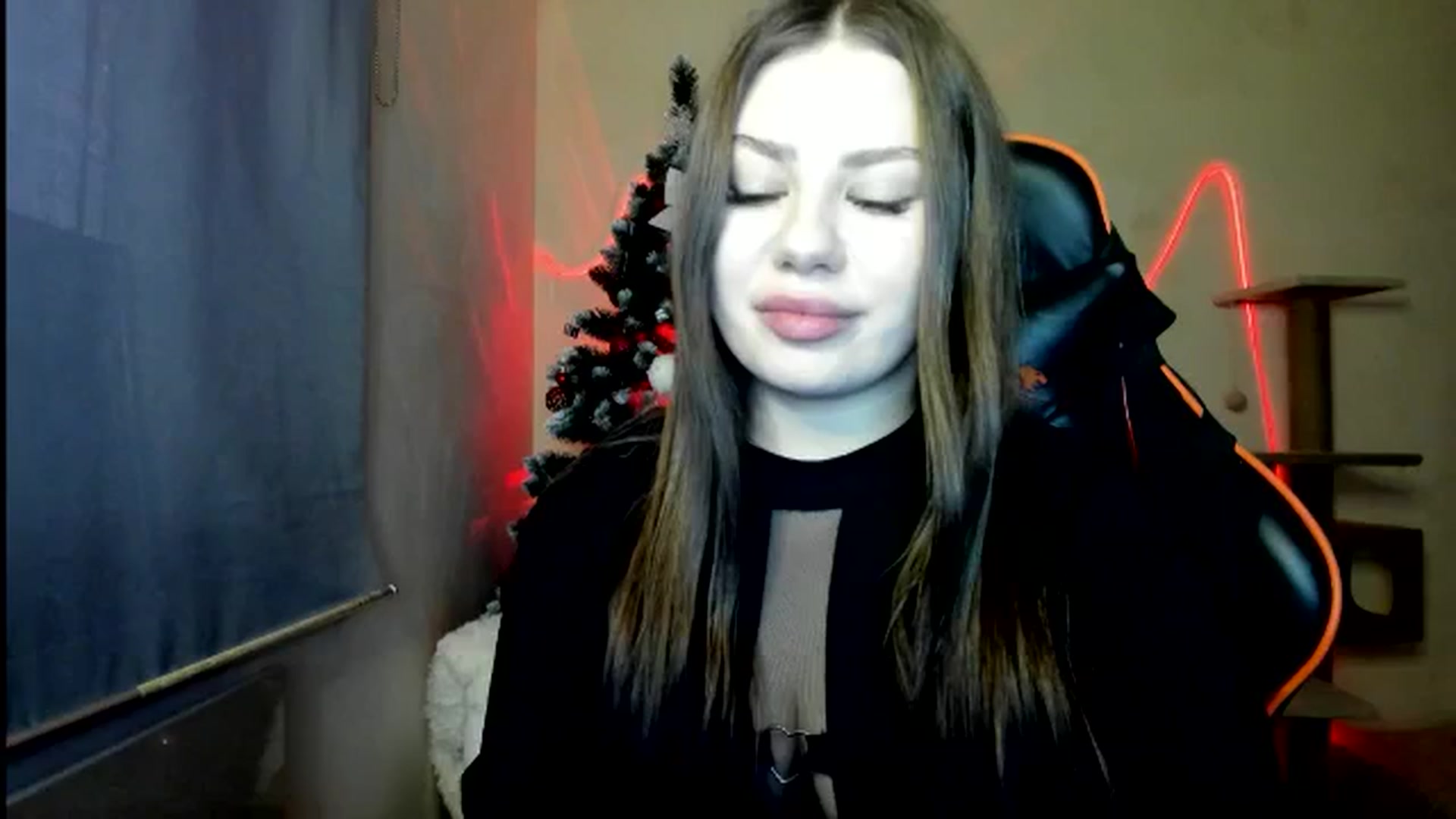 Gallery image thumbnail from FlyingDream's myfreecams stream on, 12/24/2025, 13:54 image 18 of 20