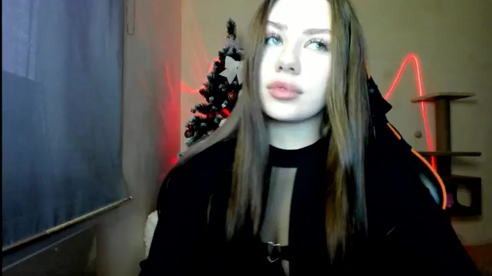 Gallery image thumbnail from FlyingDream's myfreecams stream on, 12/24/2025, 13:54 image 13 of 20