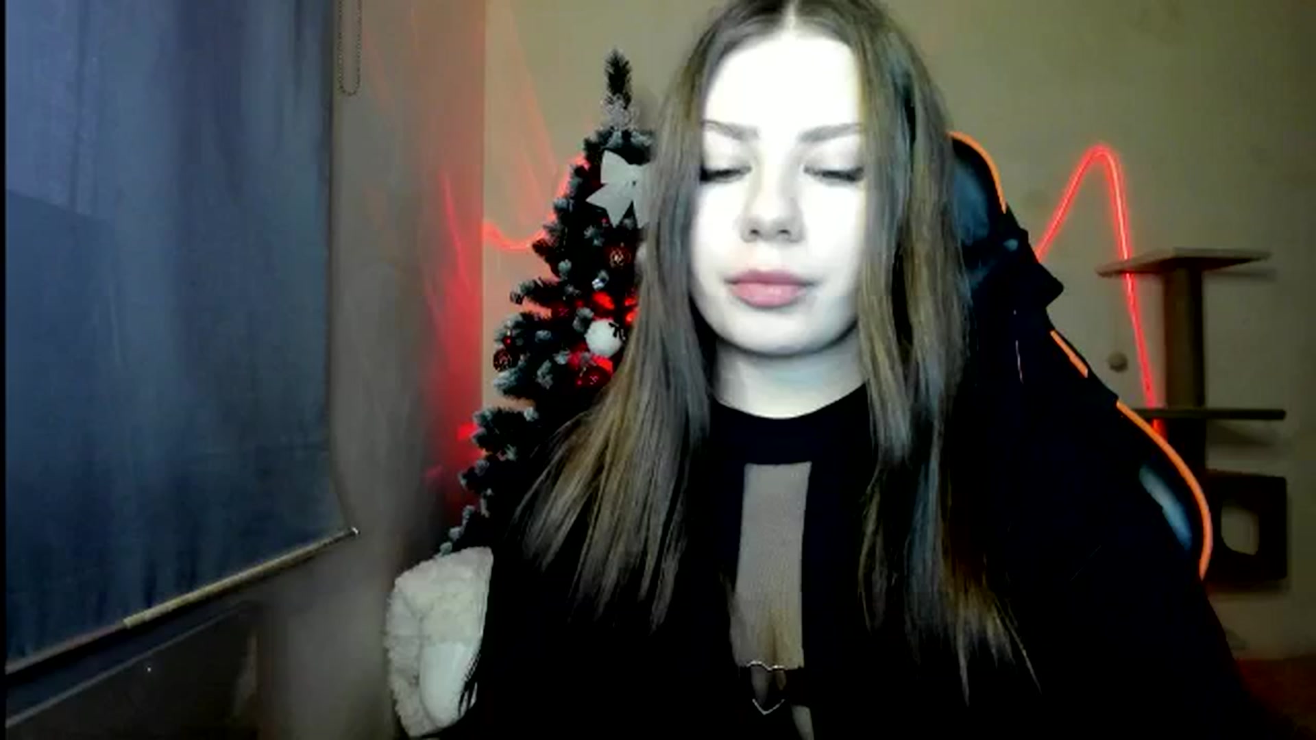 Gallery image thumbnail from FlyingDream's myfreecams stream on, 12/24/2025, 13:54 image 19 of 20