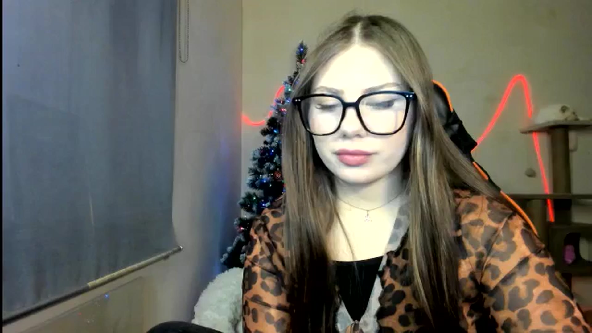 Gallery image thumbnail from FlyingDream's myfreecams stream on, 12/27/2025, 13:57 image 12 of 20