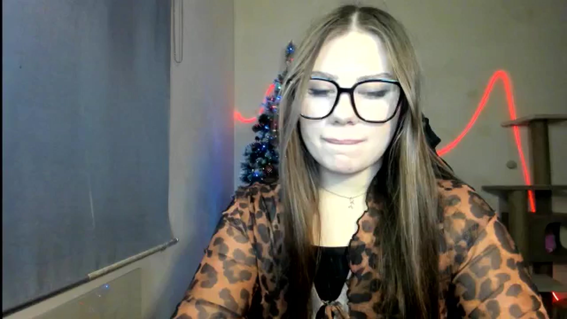 Gallery image thumbnail from FlyingDream's myfreecams stream on, 12/27/2025, 15:20 image 14 of 20