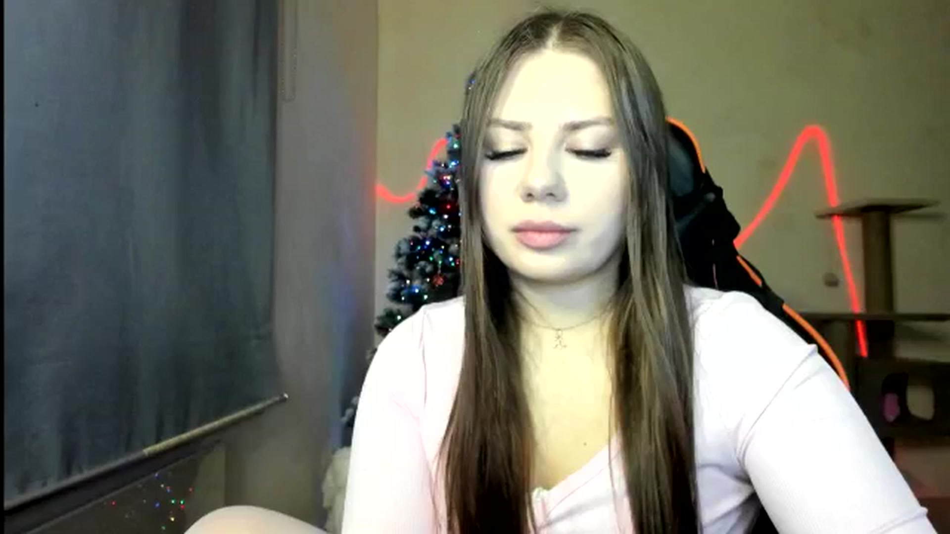 Gallery image thumbnail from FlyingDream's myfreecams stream on, 12/29/2025, 17:28 image 5 of 20