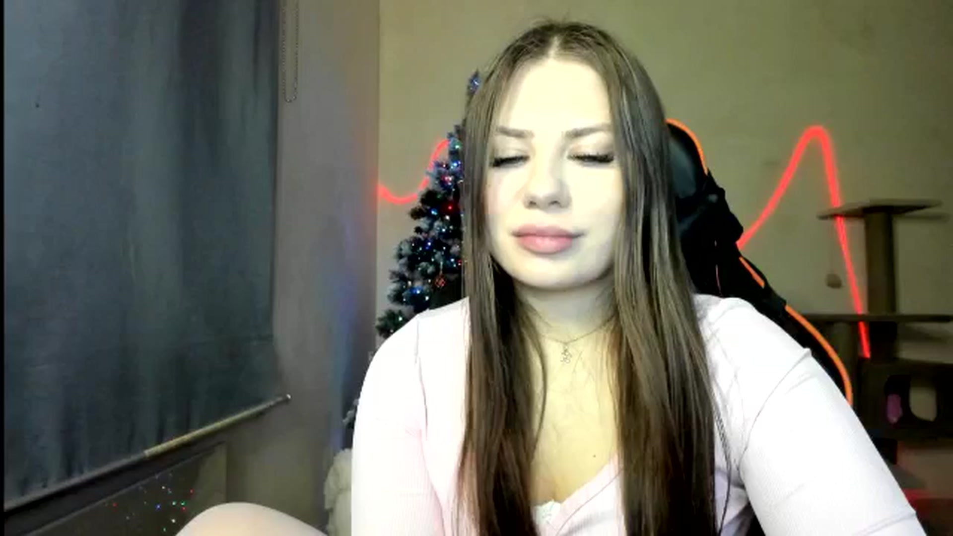 Gallery image thumbnail from FlyingDream's myfreecams stream on, 12/29/2025, 17:28 image 20 of 20