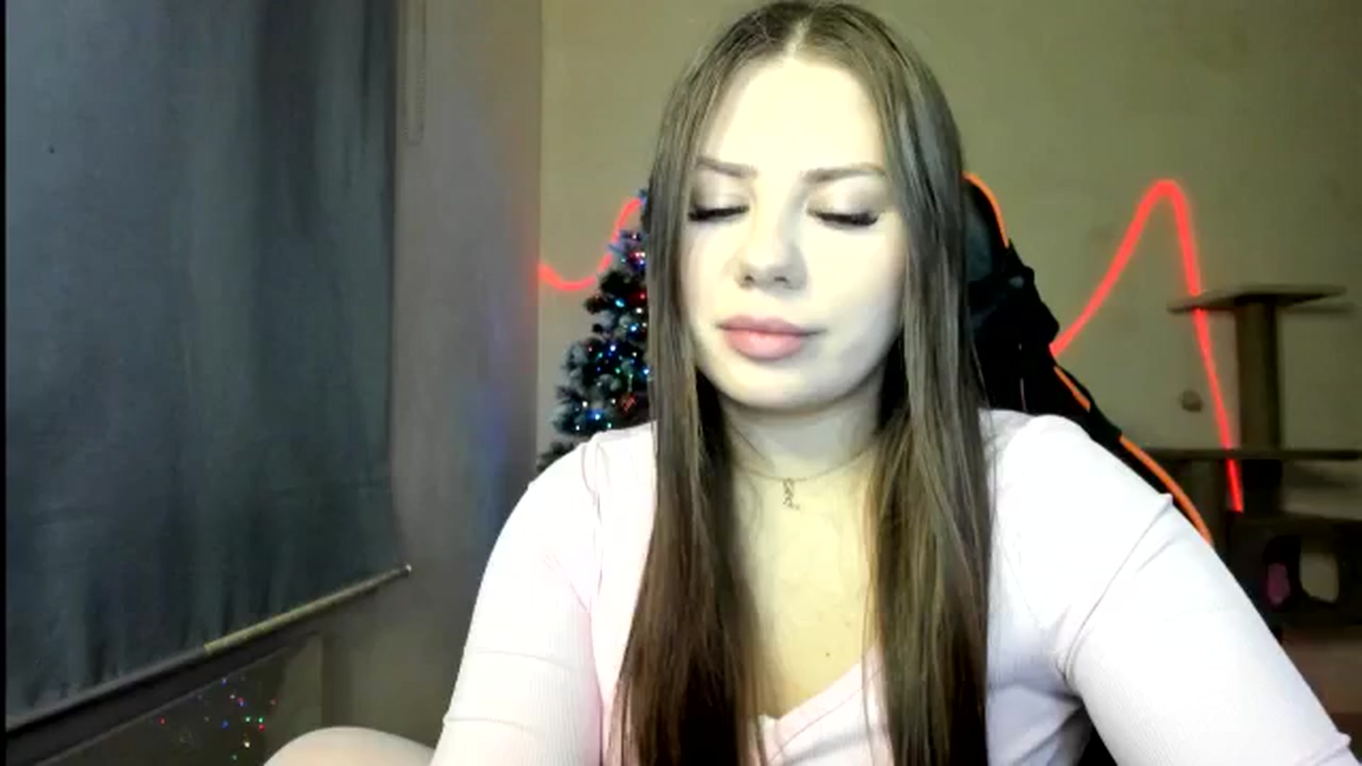Gallery image thumbnail from FlyingDream's myfreecams stream on, 12/29/2025, 17:28 image 4 of 20