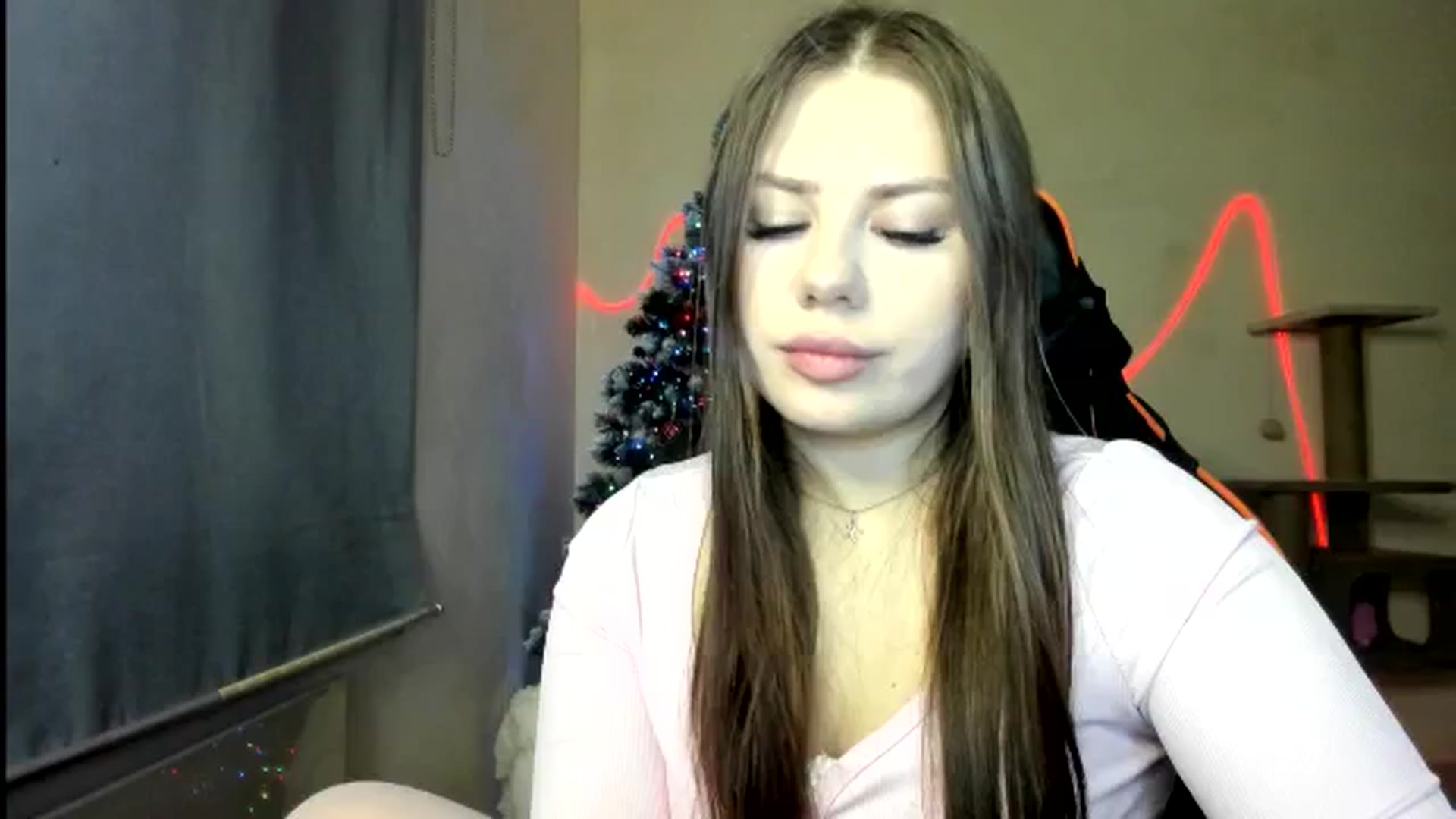 Gallery image thumbnail from FlyingDream's myfreecams stream on, 12/29/2025, 17:28 image 11 of 20