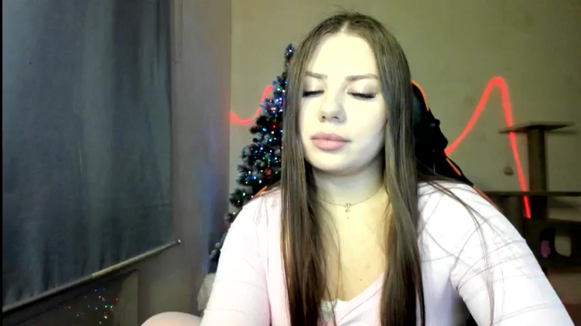 Gallery image thumbnail from FlyingDream's myfreecams stream on, 12/29/2025, 17:59 image 12 of 20