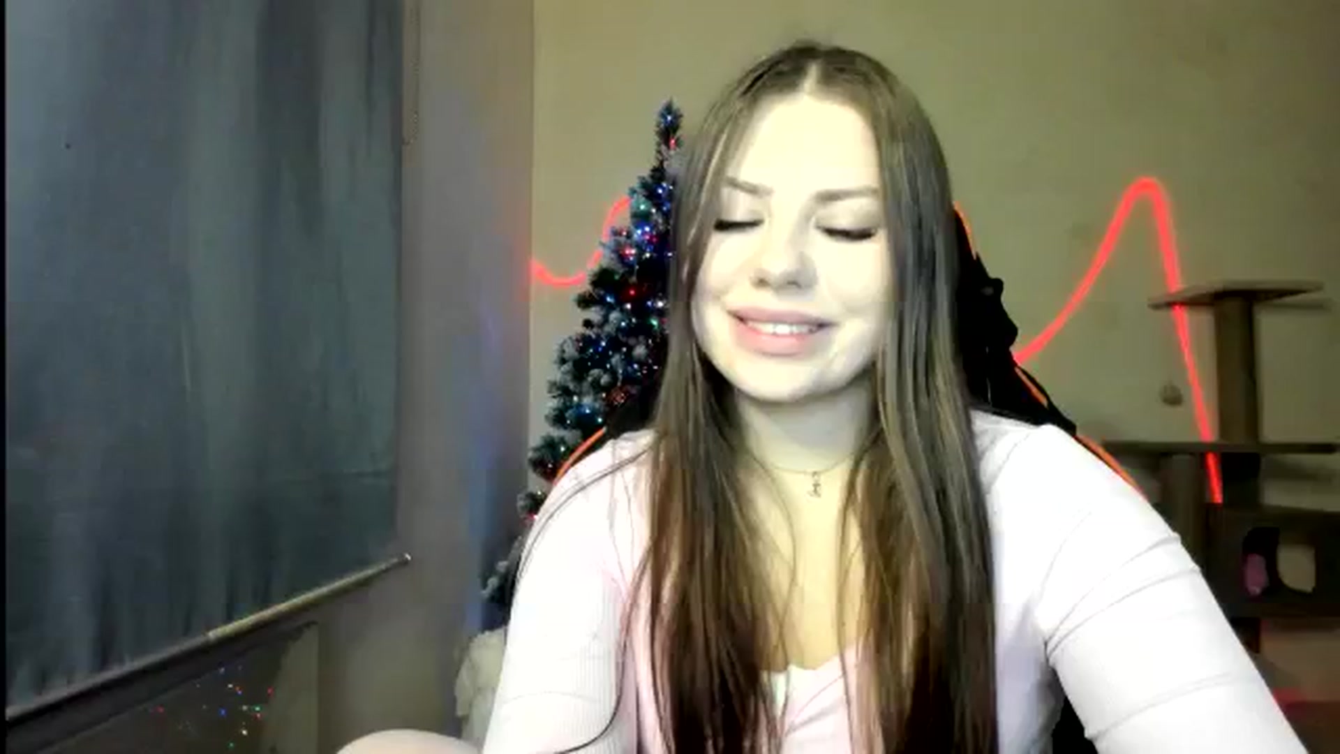 Gallery image thumbnail from FlyingDream's myfreecams stream on, 12/29/2025, 17:59 image 15 of 20