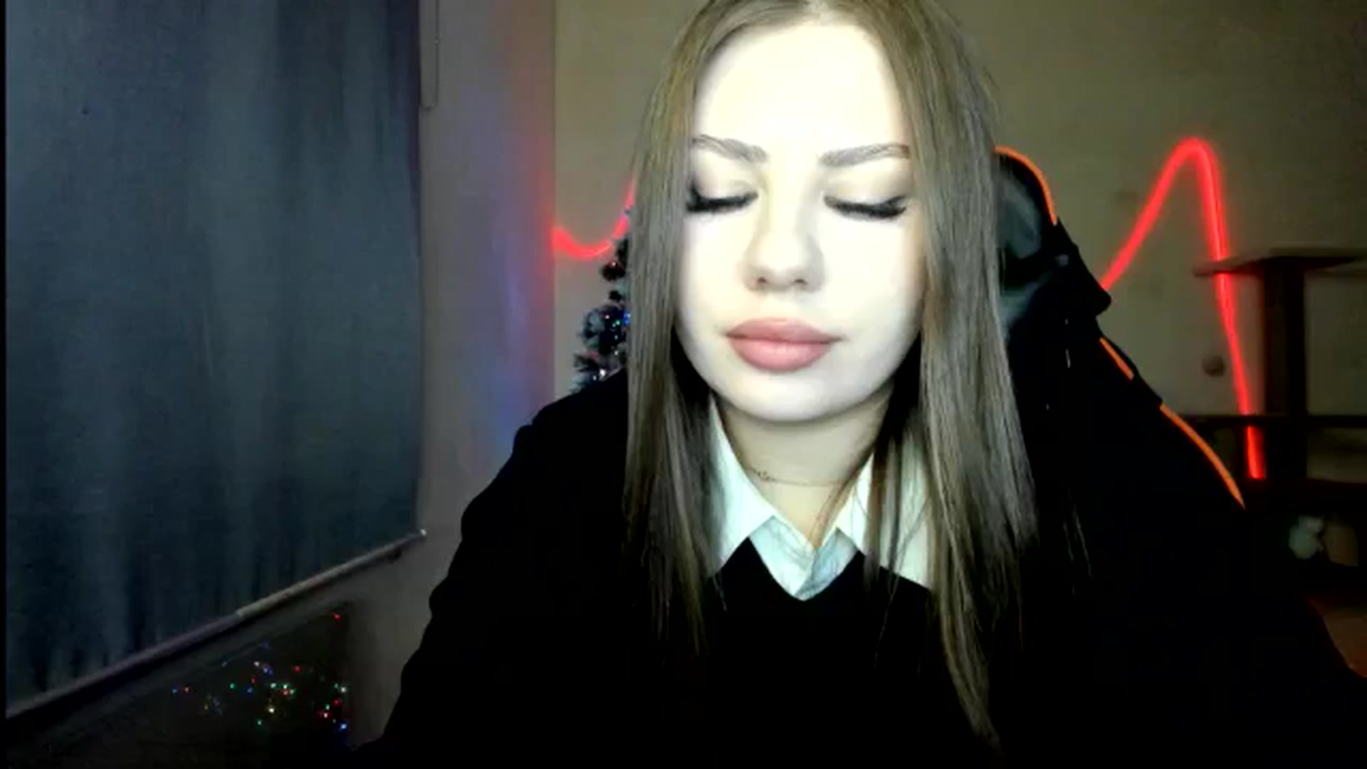 Gallery image thumbnail from FlyingDream's myfreecams stream on, 01/02/2026, 15:52 image 9 of 20