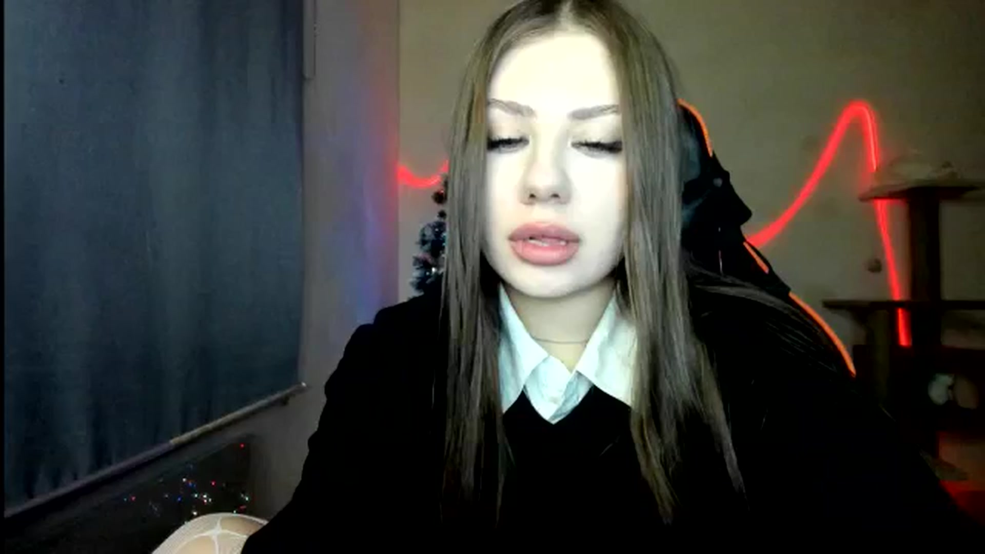 Gallery image thumbnail from FlyingDream's myfreecams stream on, 01/02/2026, 17:00 image 11 of 20