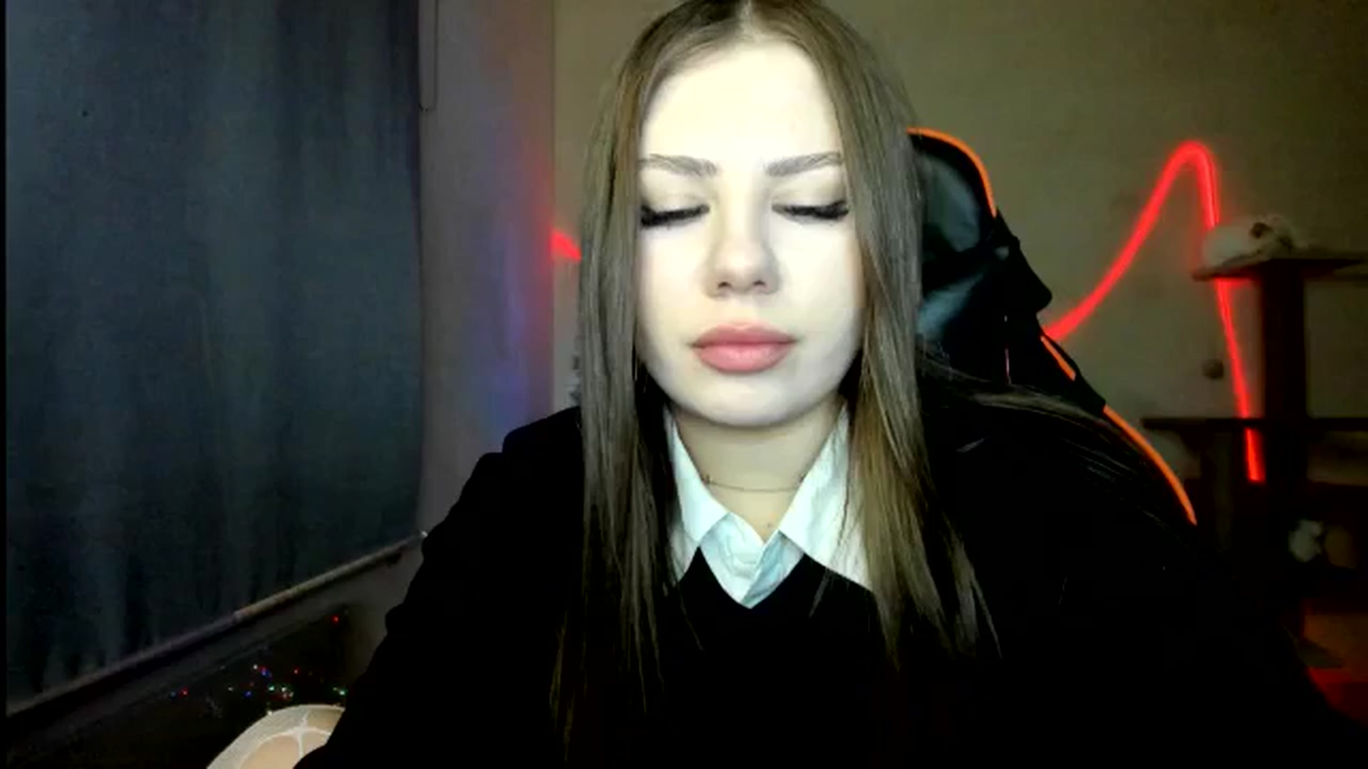 Gallery image thumbnail from FlyingDream's myfreecams stream on, 01/02/2026, 17:00 image 7 of 20