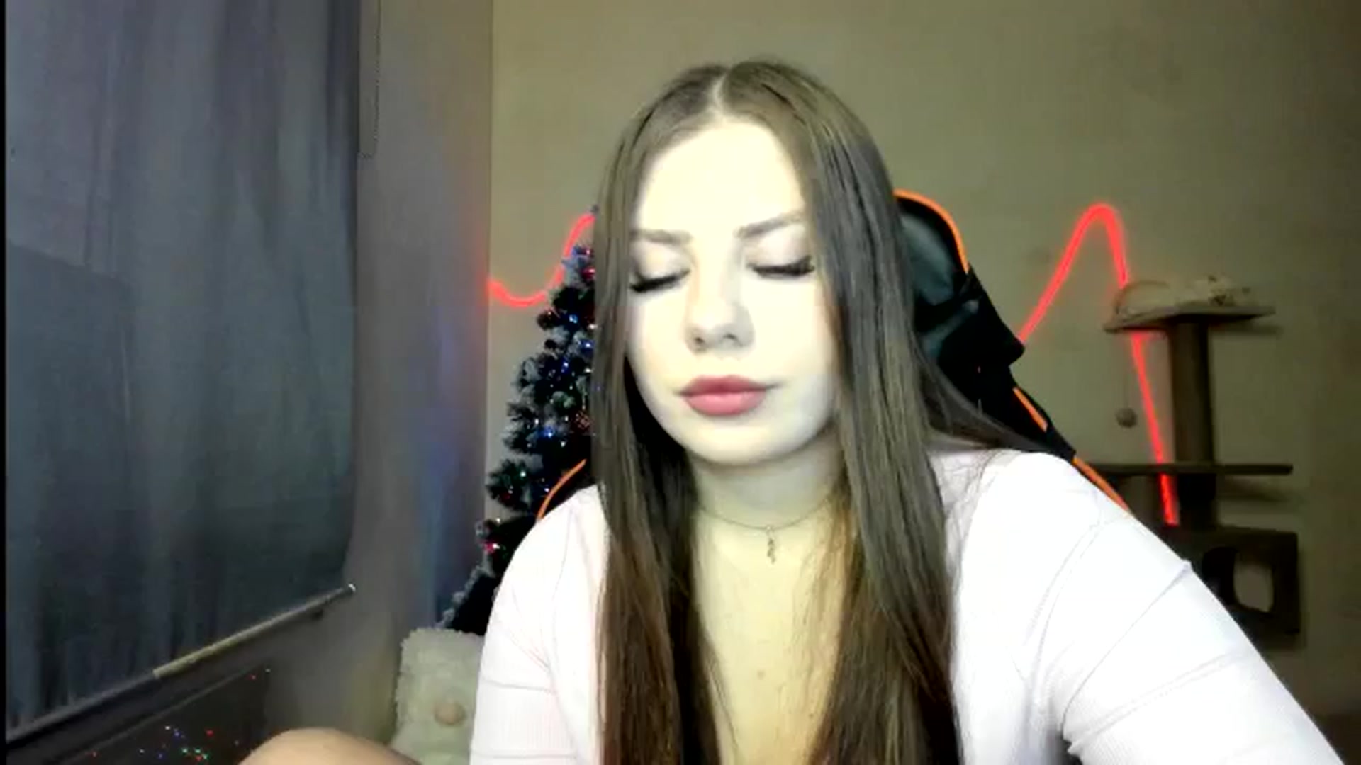 Gallery image thumbnail from FlyingDream's myfreecams stream on, 01/03/2026, 13:33 image 12 of 20