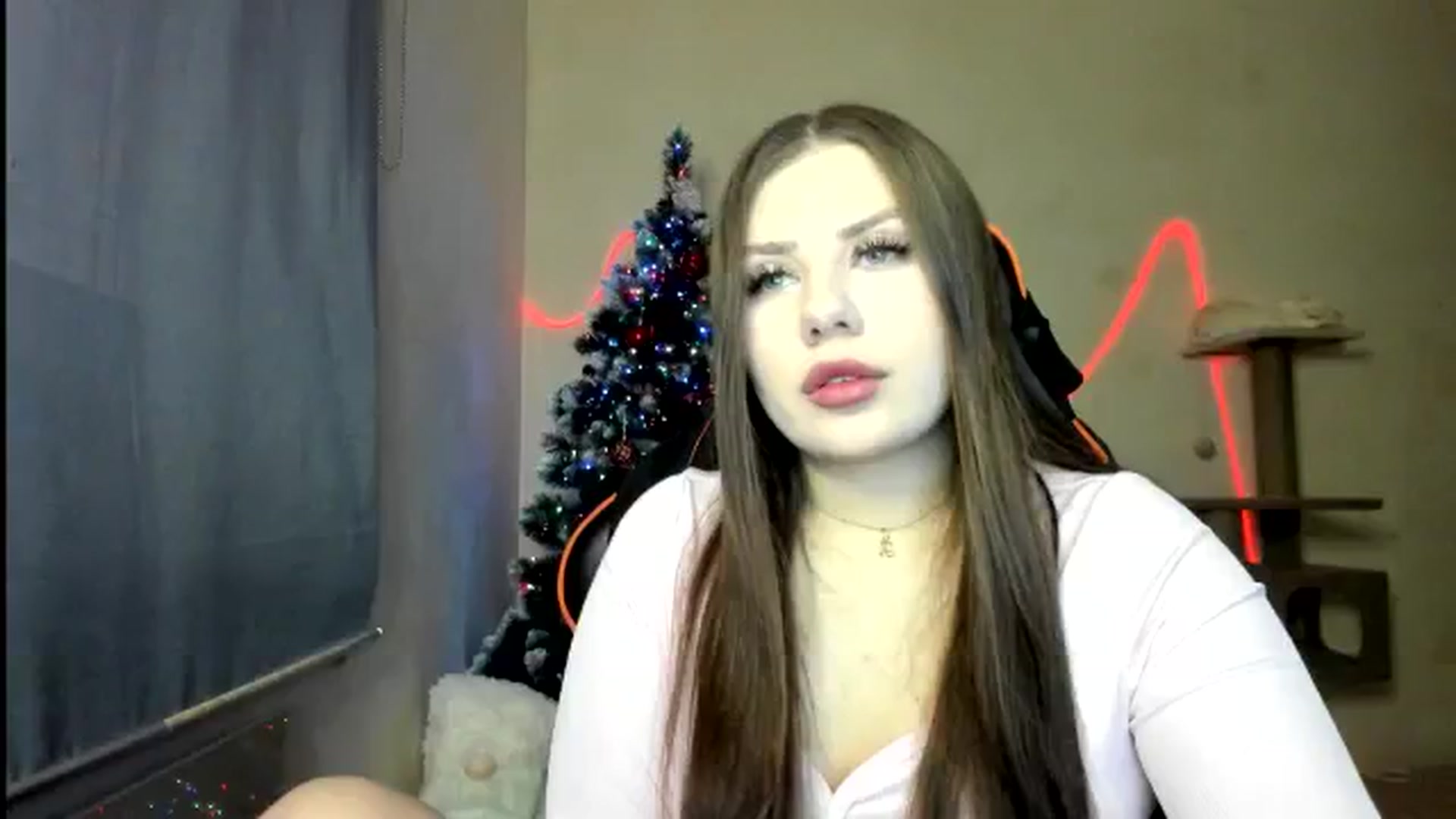 Gallery image thumbnail from FlyingDream's myfreecams stream on, 01/03/2026, 13:33 image 10 of 20