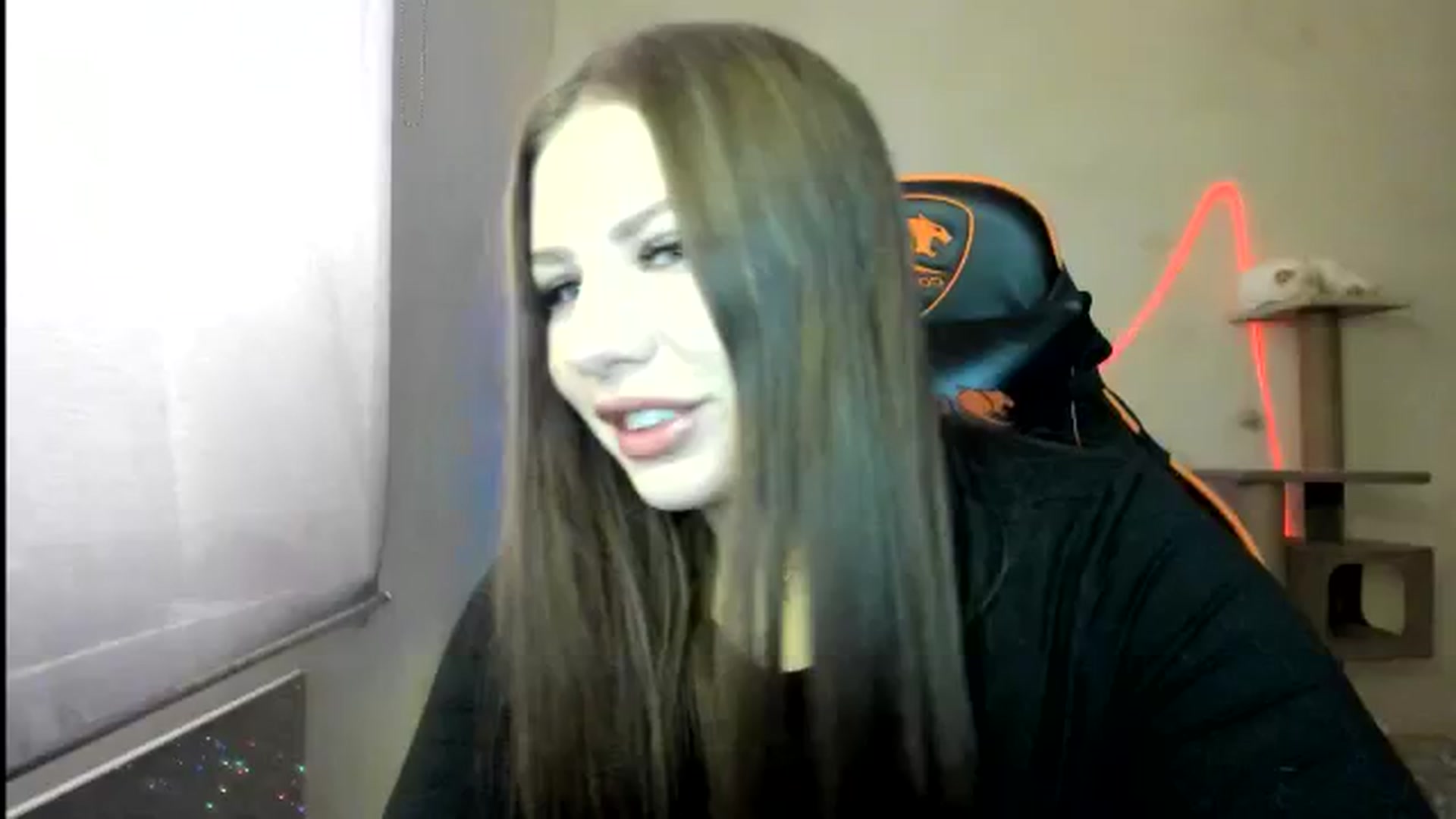 Gallery image thumbnail from FlyingDream's myfreecams stream on, 01/04/2026, 10:42 image 5 of 20