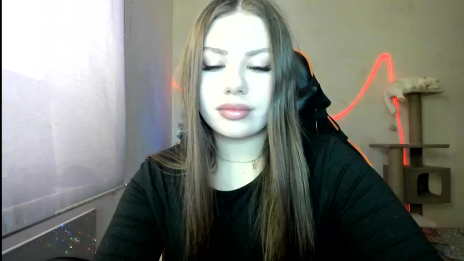 Gallery image thumbnail from FlyingDream's myfreecams stream on, 01/04/2026, 11:22 image 14 of 20