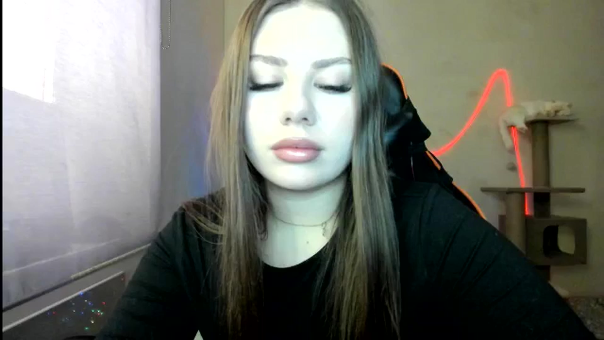 Gallery image thumbnail from FlyingDream's myfreecams stream on, 01/04/2026, 11:22 image 15 of 20