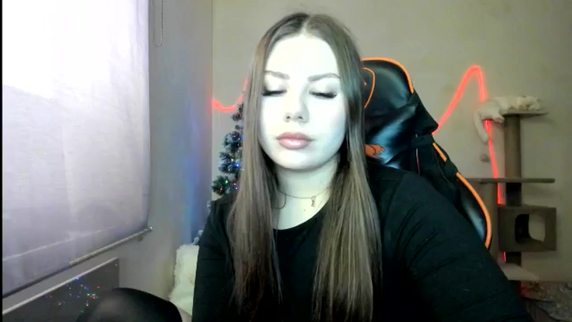 Gallery image thumbnail from FlyingDream's myfreecams stream on, 01/04/2026, 11:22 image 7 of 20