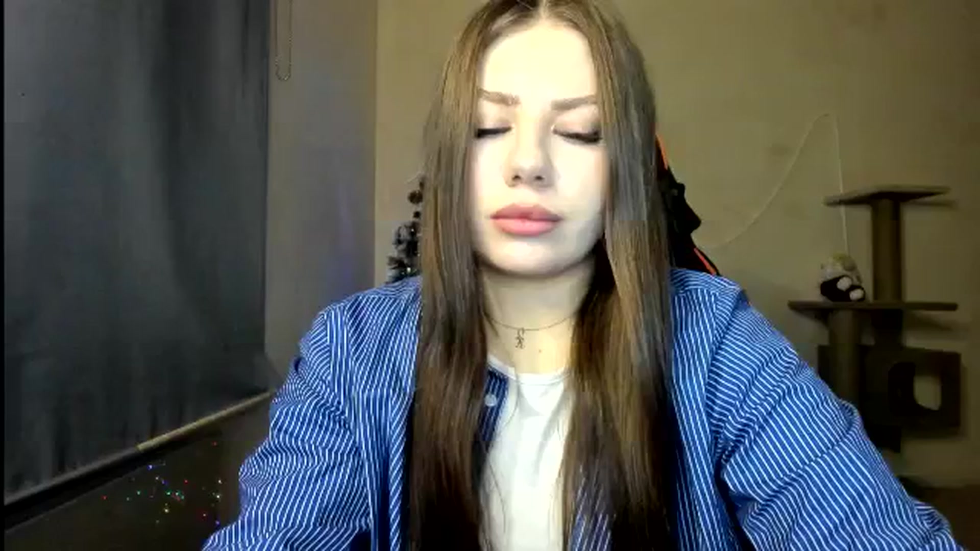 Gallery image thumbnail from FlyingDream's myfreecams stream on, 01/06/2026, 15:27 image 10 of 20