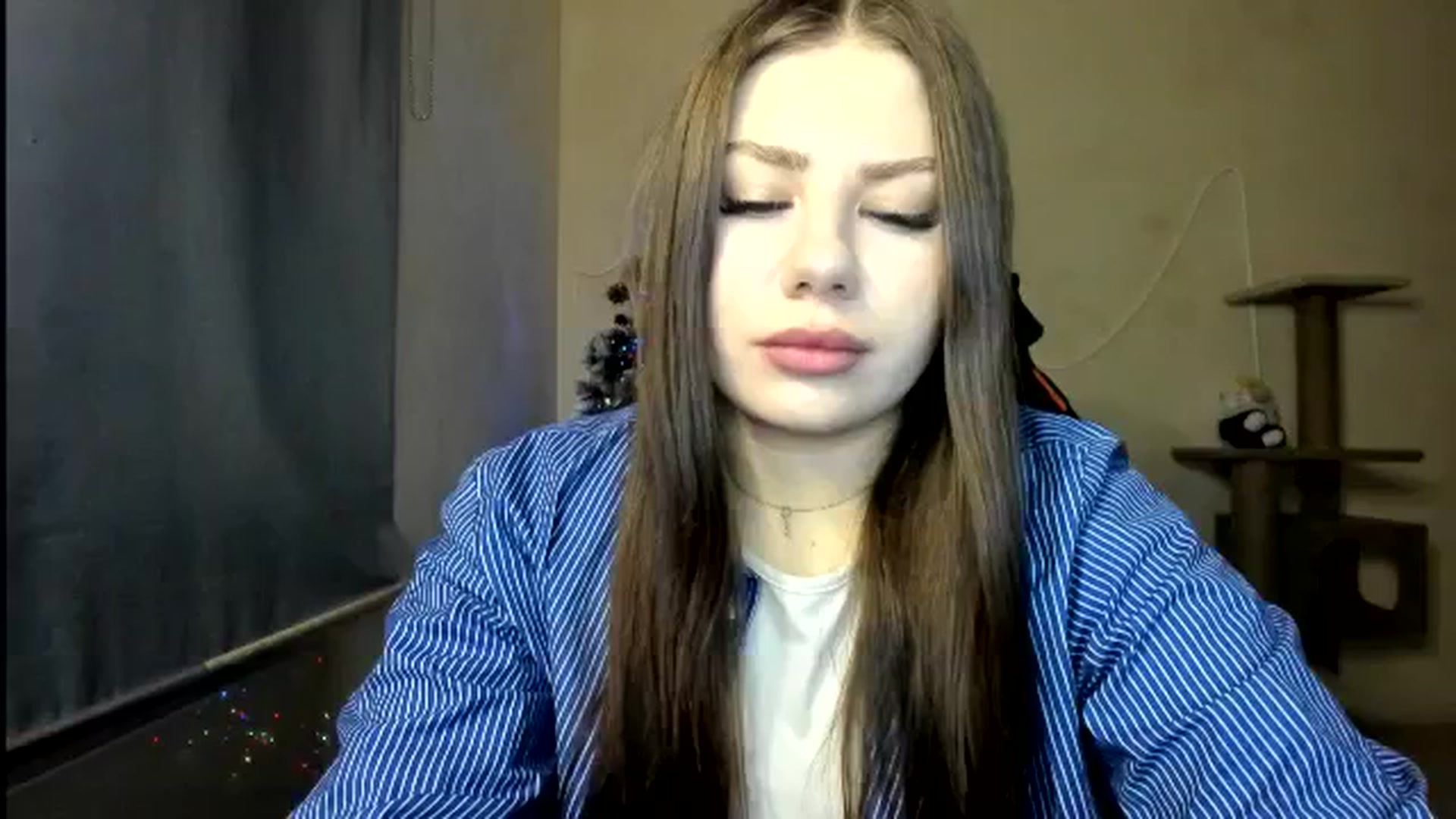 Gallery image thumbnail from FlyingDream's myfreecams stream on, 01/06/2026, 15:27 image 6 of 20
