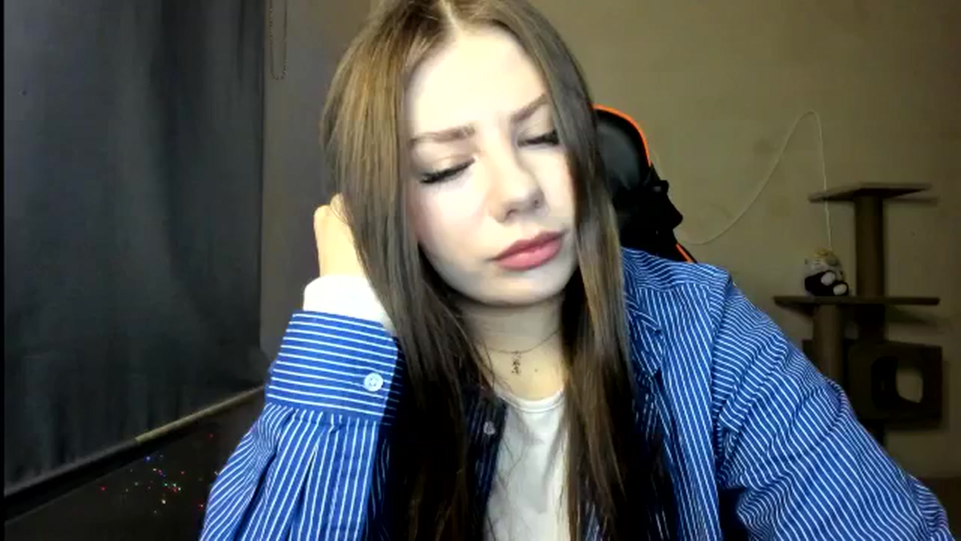 Gallery image thumbnail from FlyingDream's myfreecams stream on, 01/06/2026, 15:27 image 16 of 20