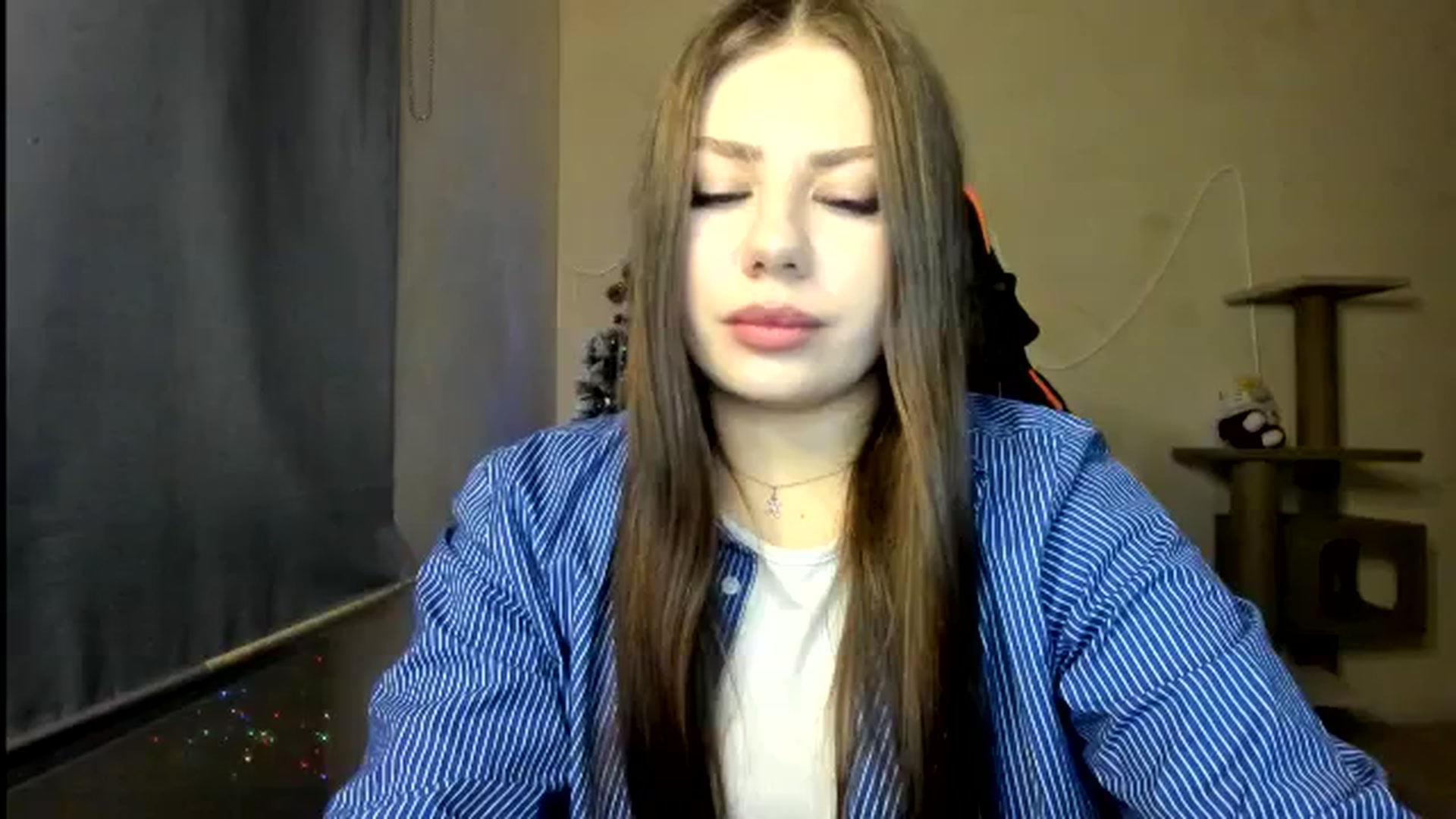 Gallery image thumbnail from FlyingDream's myfreecams stream on, 01/06/2026, 15:27 image 8 of 20