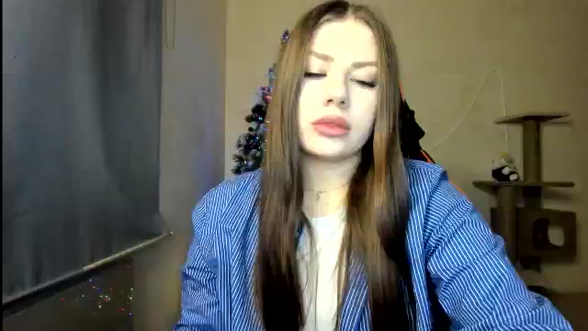 Gallery image thumbnail from FlyingDream's myfreecams stream on, 01/06/2026, 15:27 image 2 of 20
