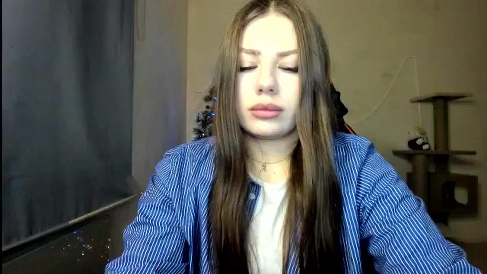 Gallery image thumbnail from FlyingDream's myfreecams stream on, 01/06/2026, 15:27 image 13 of 20