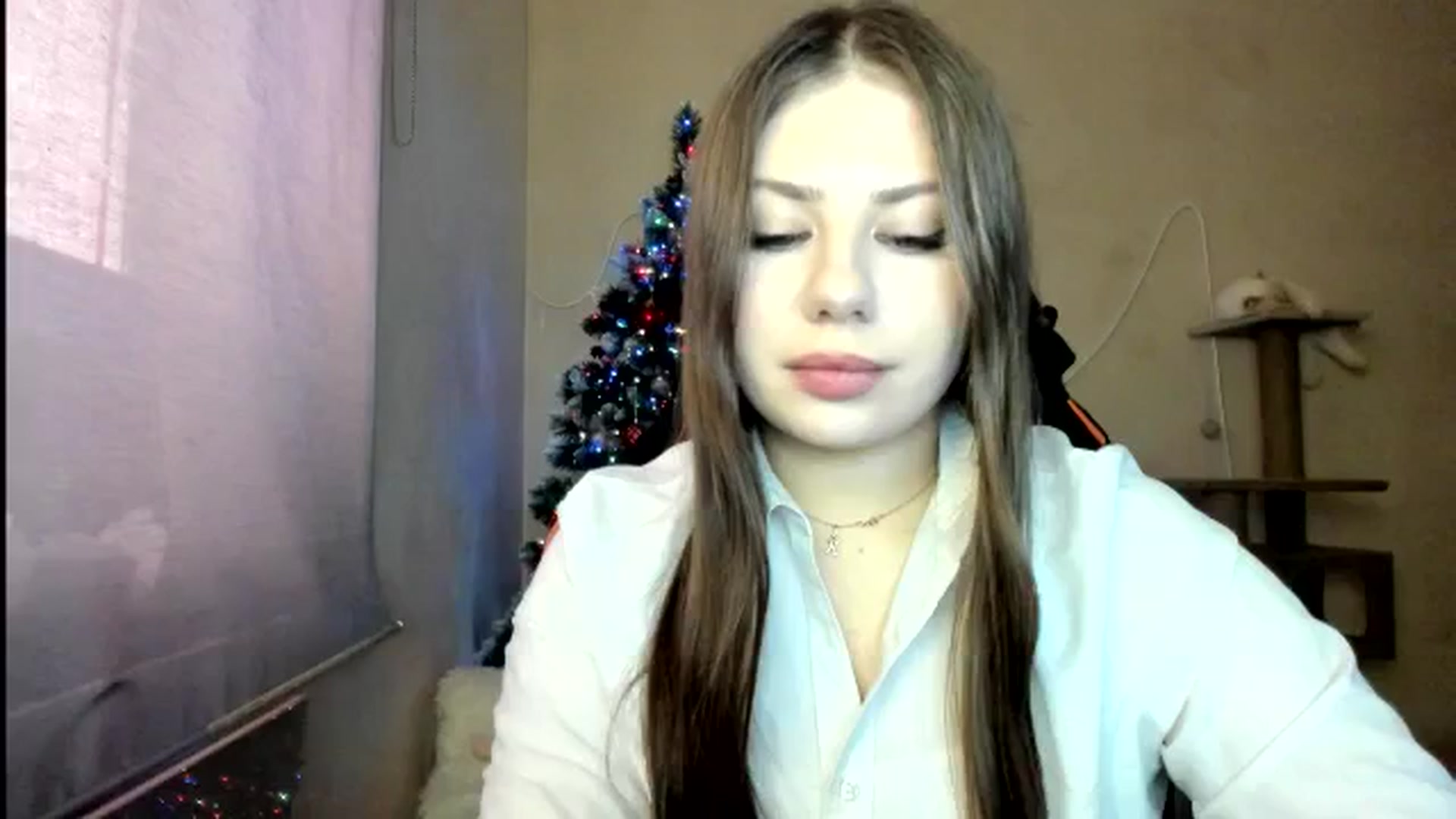 Gallery image thumbnail from FlyingDream's myfreecams stream on, 01/11/2026, 12:47 image 16 of 20