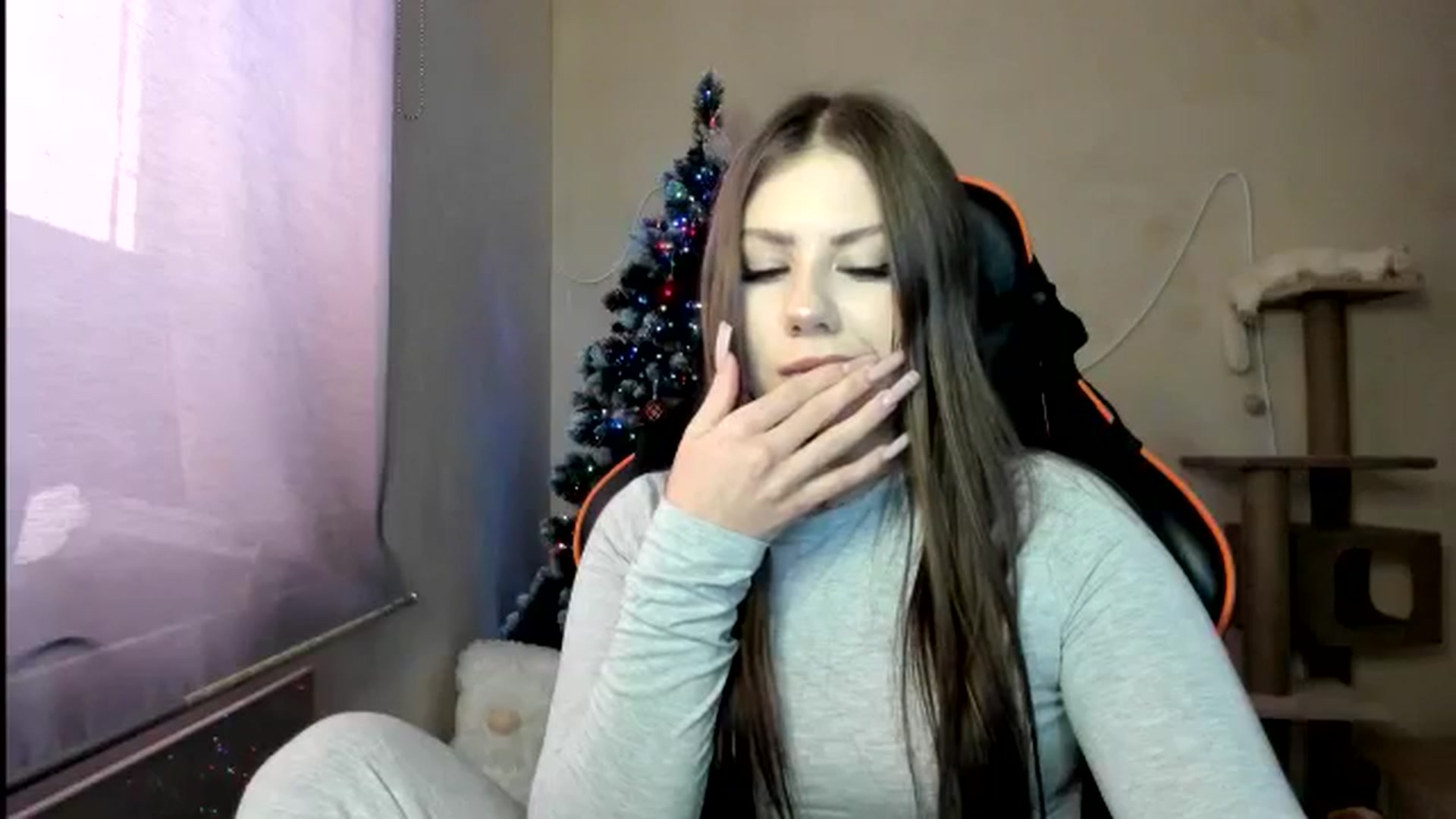 Gallery image thumbnail from FlyingDream's myfreecams stream on, 01/12/2026, 11:46 image 12 of 20
