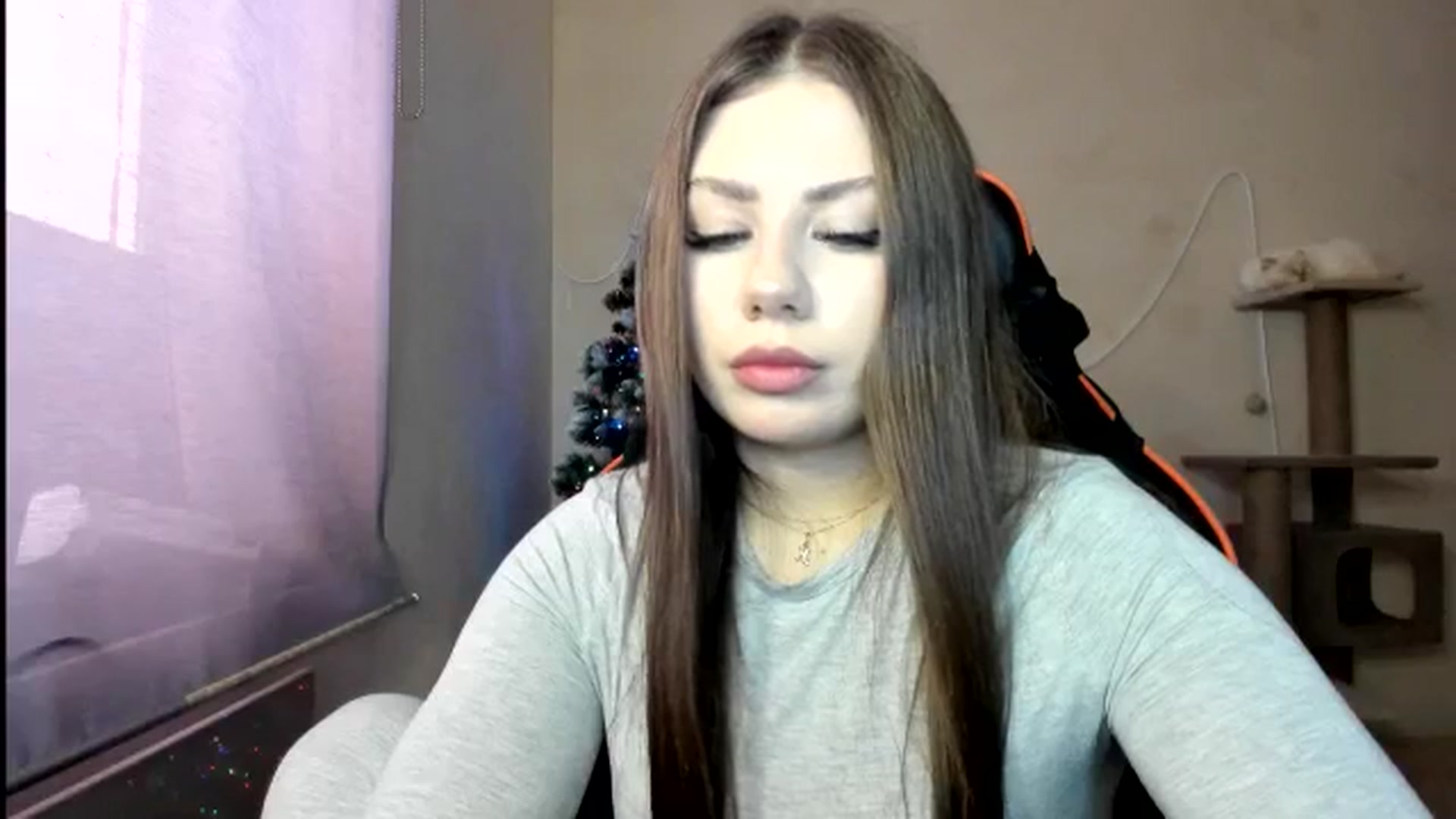 Gallery image thumbnail from FlyingDream's myfreecams stream on, 01/12/2026, 11:46 image 17 of 20
