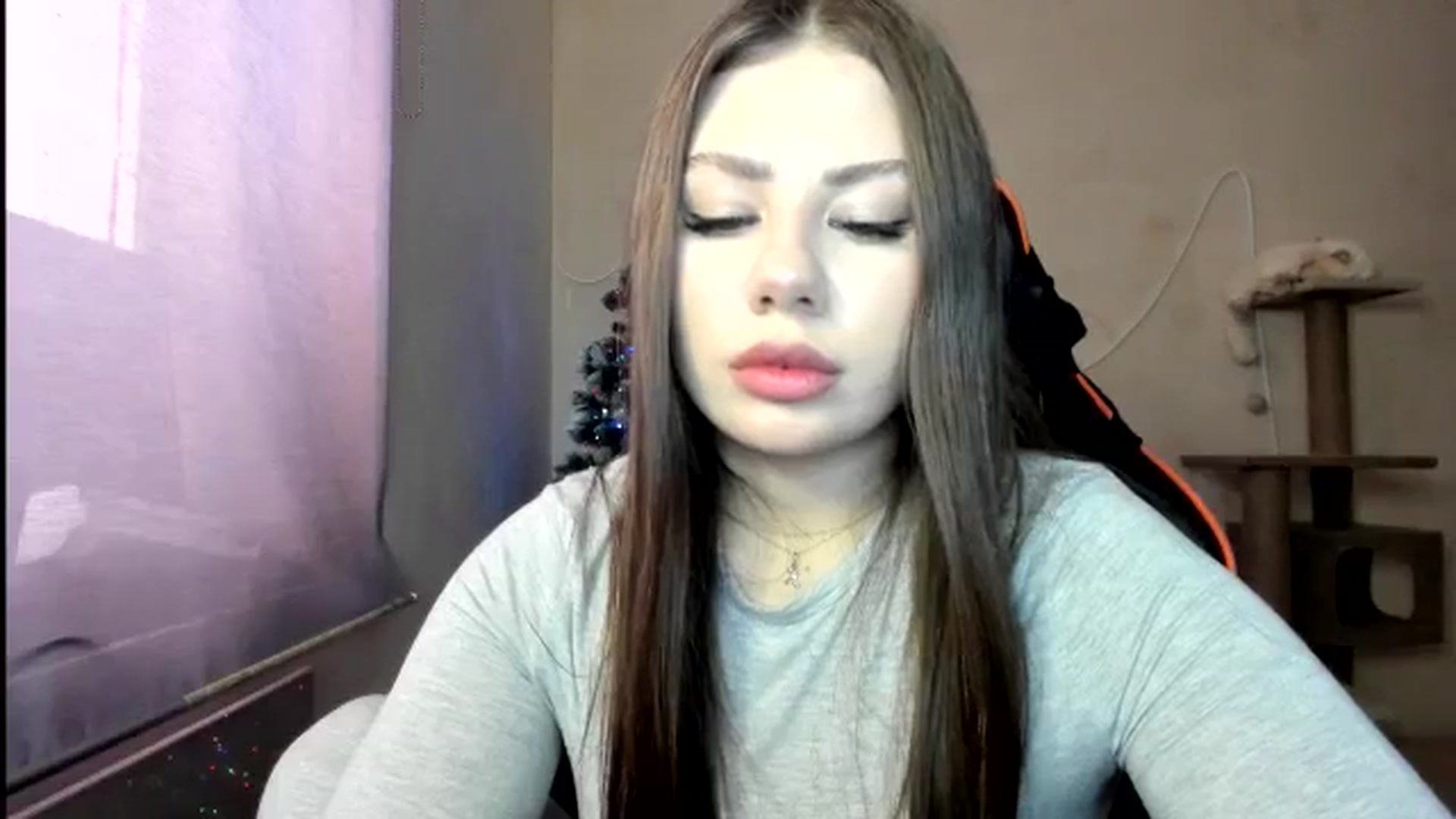 Gallery image thumbnail from FlyingDream's myfreecams stream on, 01/12/2026, 11:46 image 16 of 20