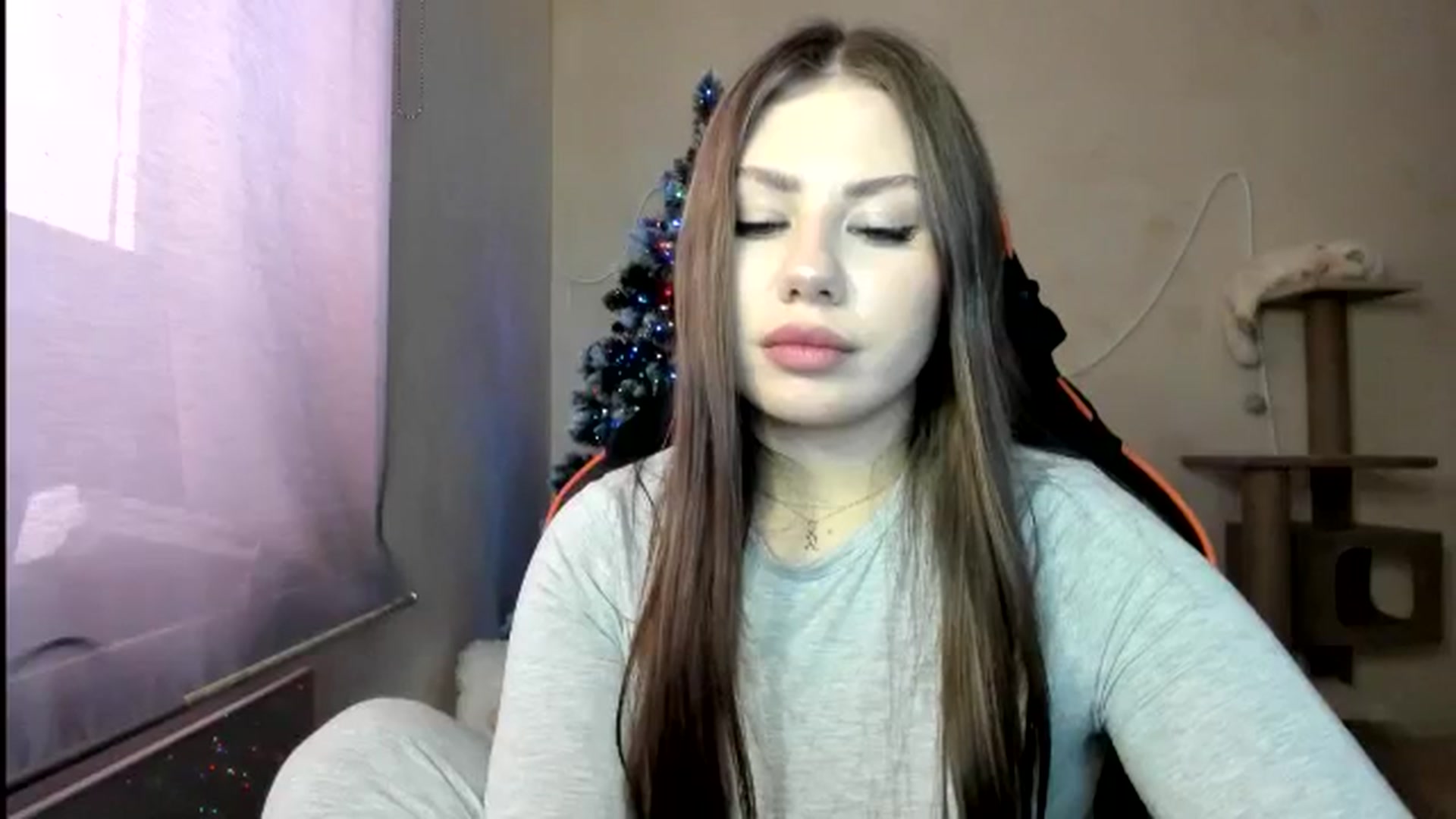 Gallery image thumbnail from FlyingDream's myfreecams stream on, 01/12/2026, 11:46 image 14 of 20