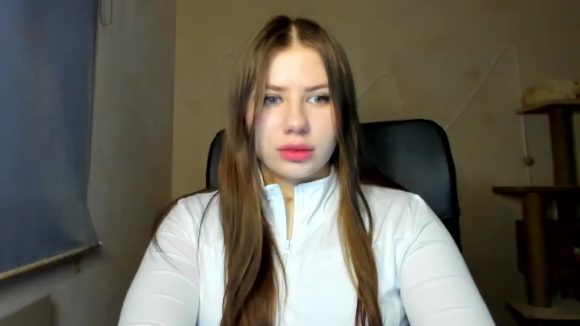 Gallery image thumbnail from FlyingDream's myfreecams stream on, 02/17/2026, 15:14 image 18 of 20