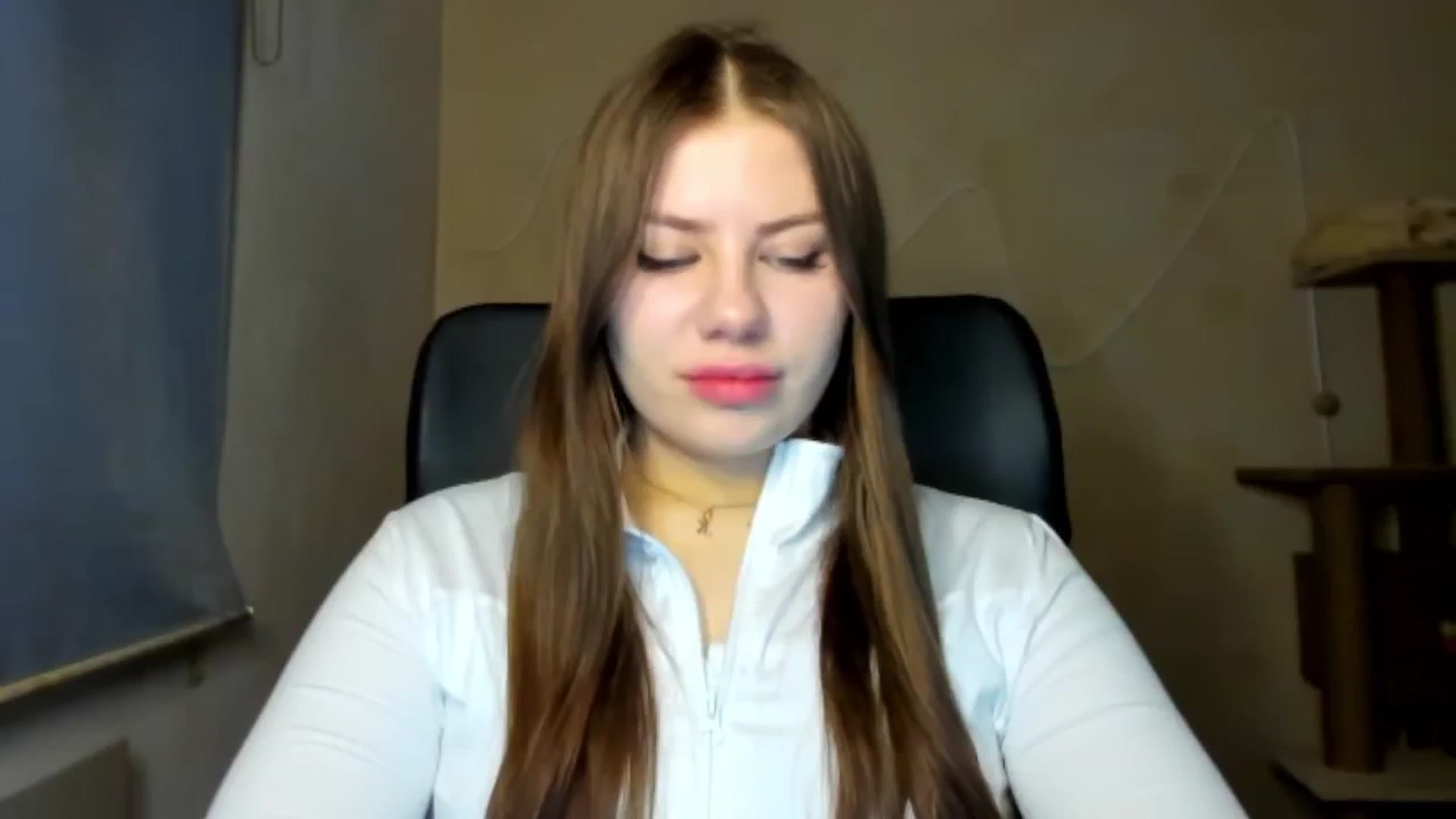 Gallery image thumbnail from FlyingDream's myfreecams stream on, 02/17/2026, 16:02 image 2 of 20