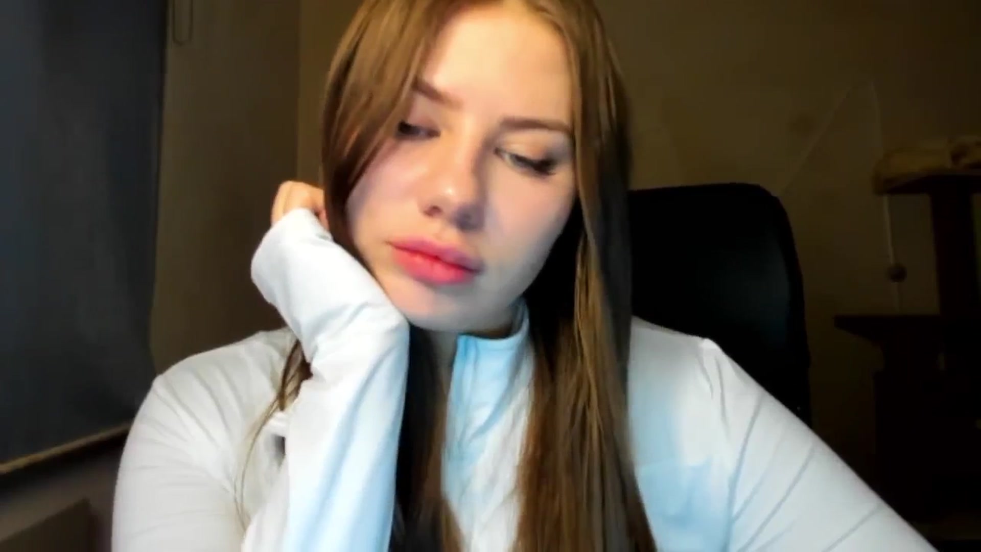 Gallery image thumbnail from FlyingDream's myfreecams stream on, 02/17/2026, 16:02 image 10 of 20