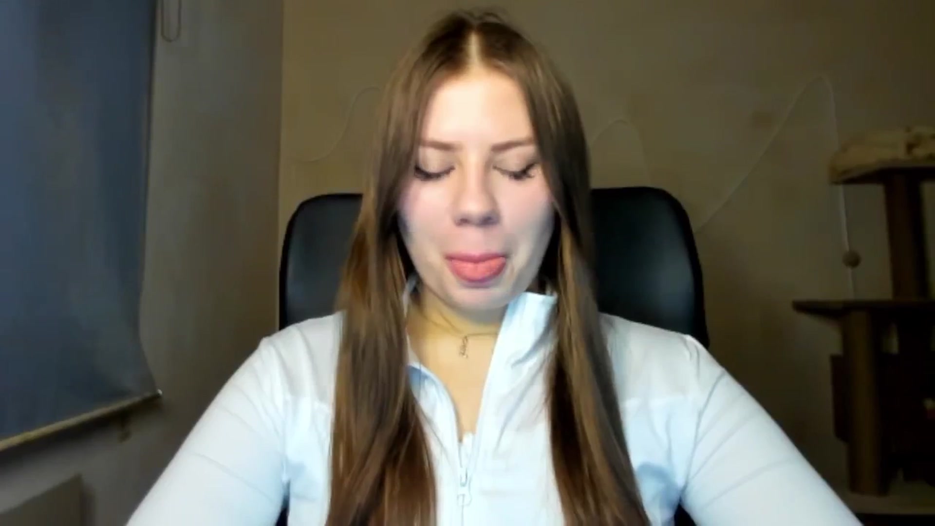 Gallery image thumbnail from FlyingDream's myfreecams stream on, 02/17/2026, 16:02 image 3 of 20