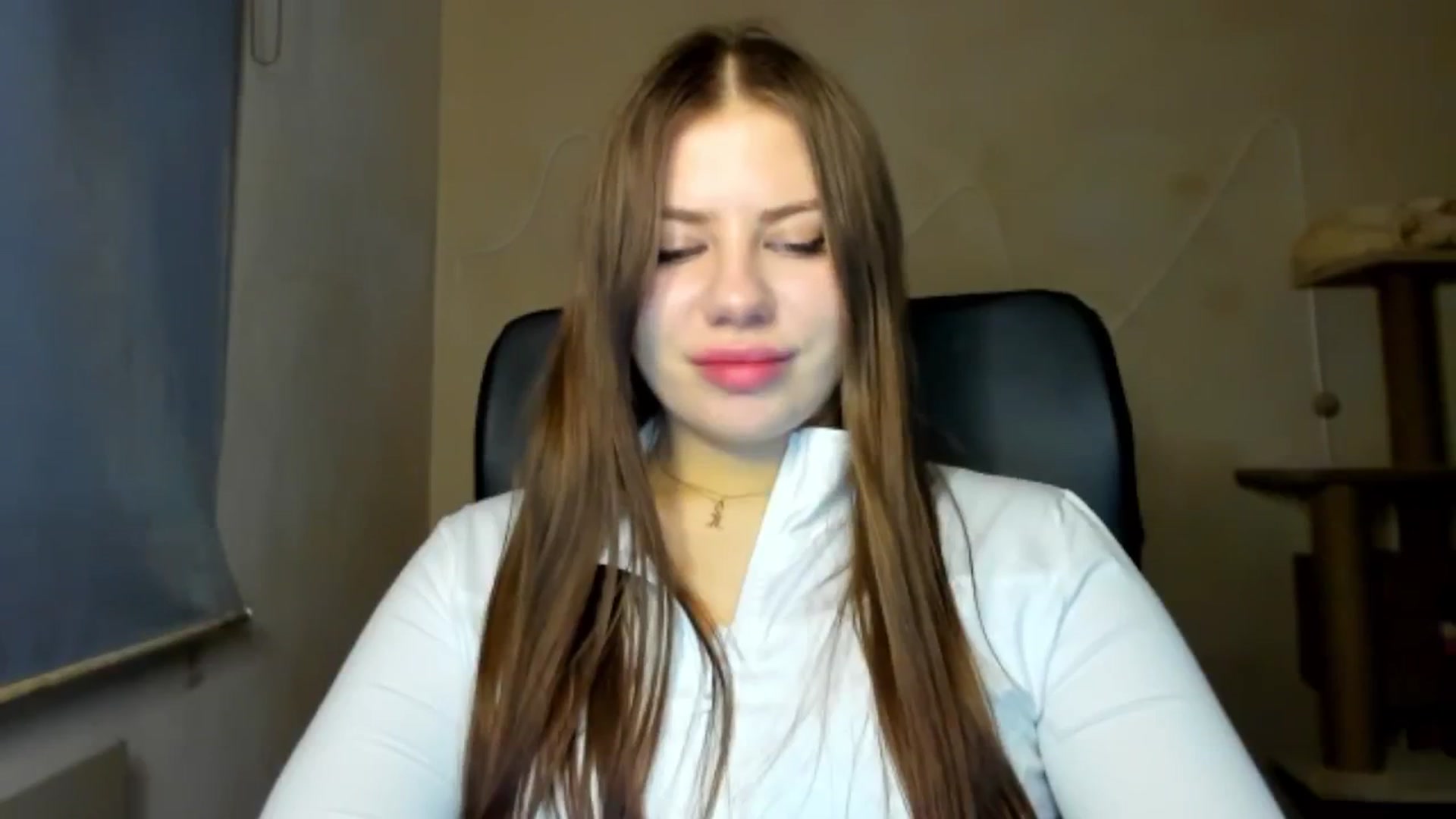 Gallery image thumbnail from FlyingDream's myfreecams stream on, 02/17/2026, 16:02 image 14 of 20