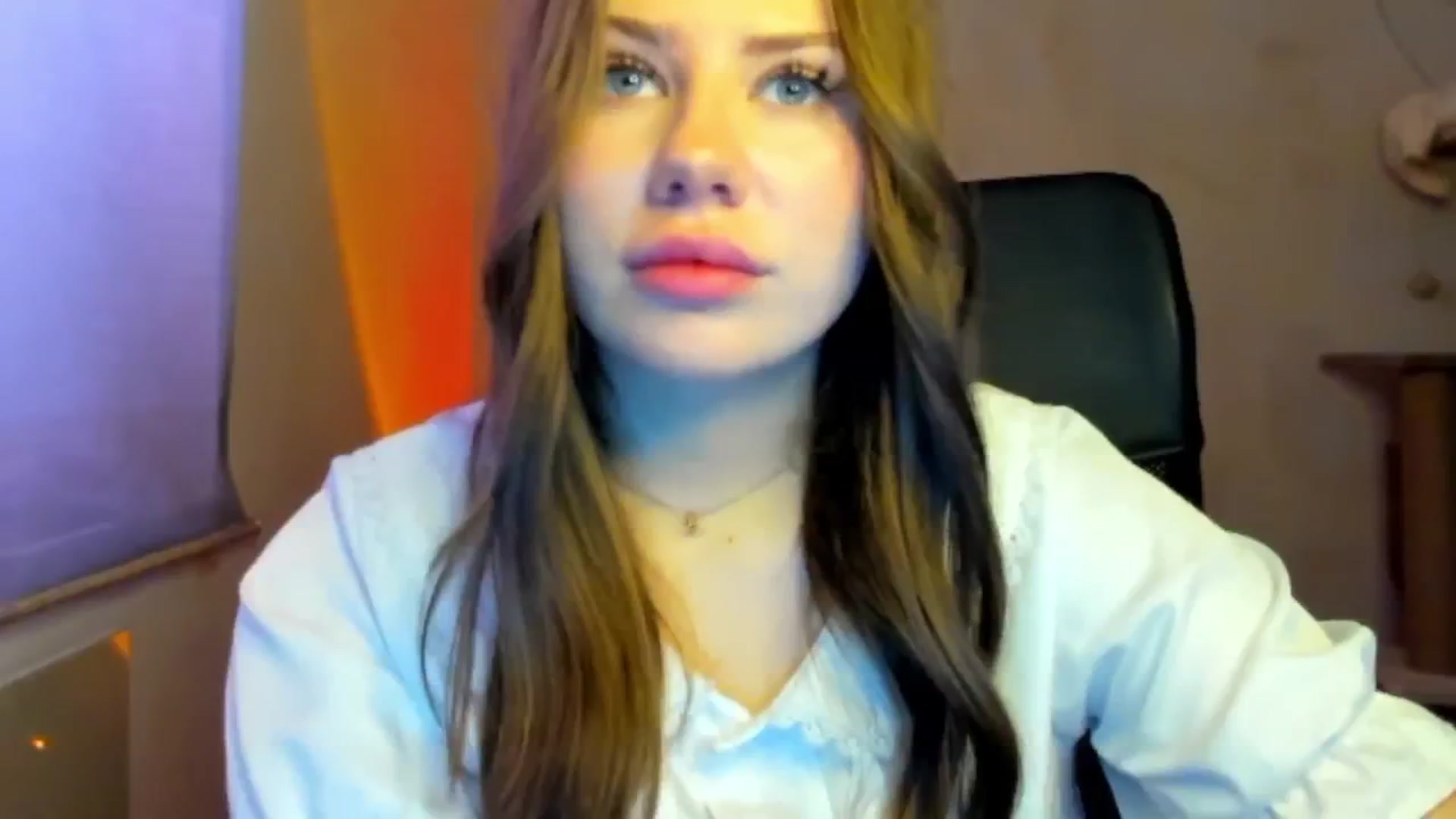 Gallery image thumbnail from FlyingDream's myfreecams stream on, 03/08/2026, 12:32 image 10 of 20