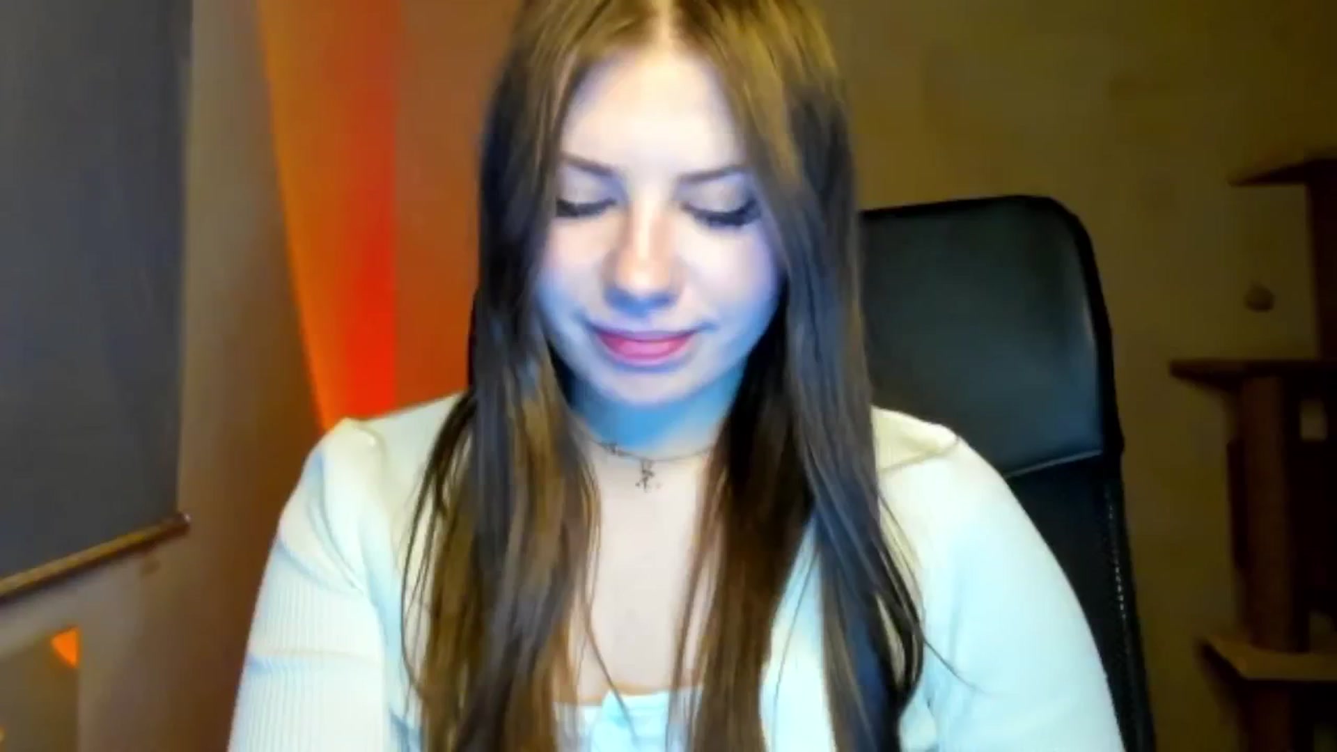 Gallery image thumbnail from FlyingDream's myfreecams stream on, 03/12/2026, 18:44 image 15 of 20
