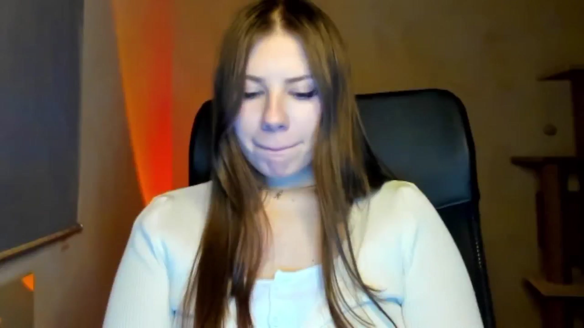 Gallery image thumbnail from FlyingDream's myfreecams stream on, 03/12/2026, 18:44 image 18 of 20