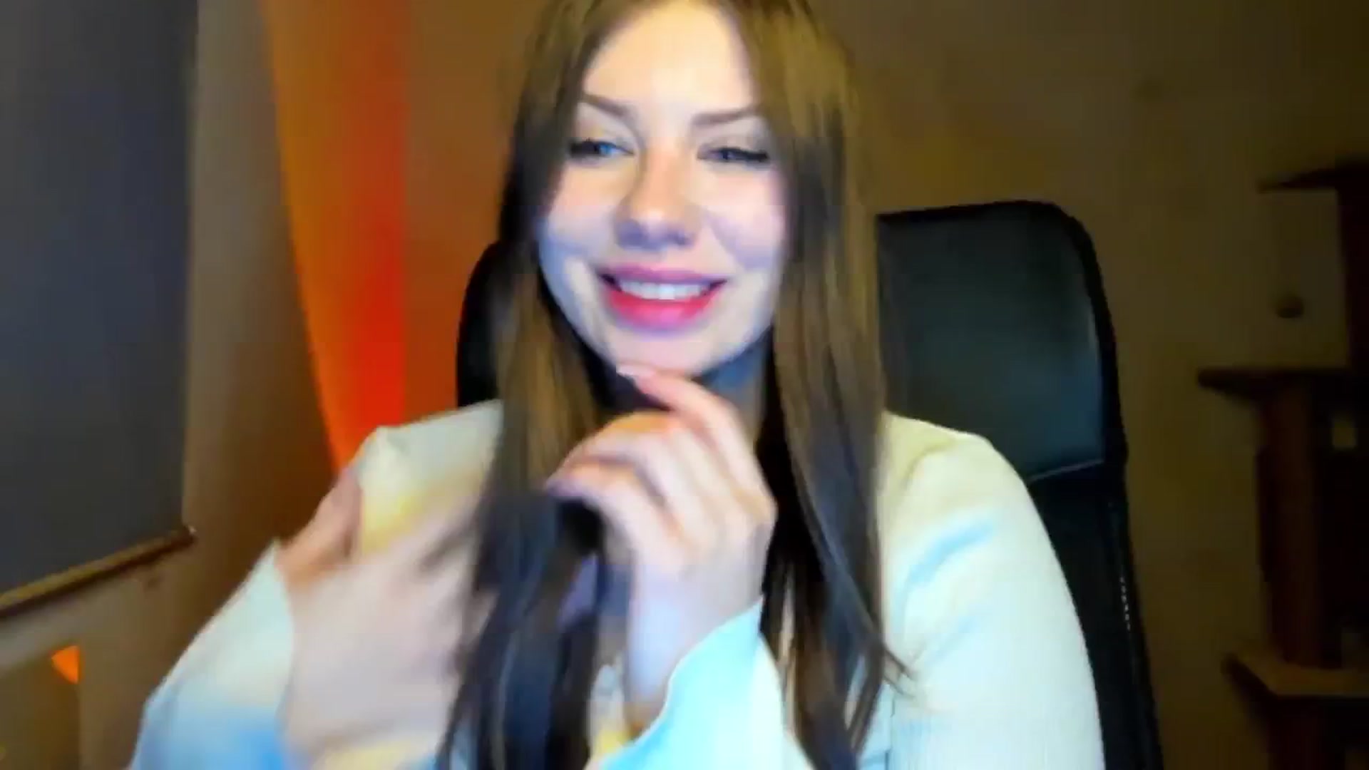 Gallery image thumbnail from FlyingDream's myfreecams stream on, 03/12/2026, 18:44 image 5 of 20