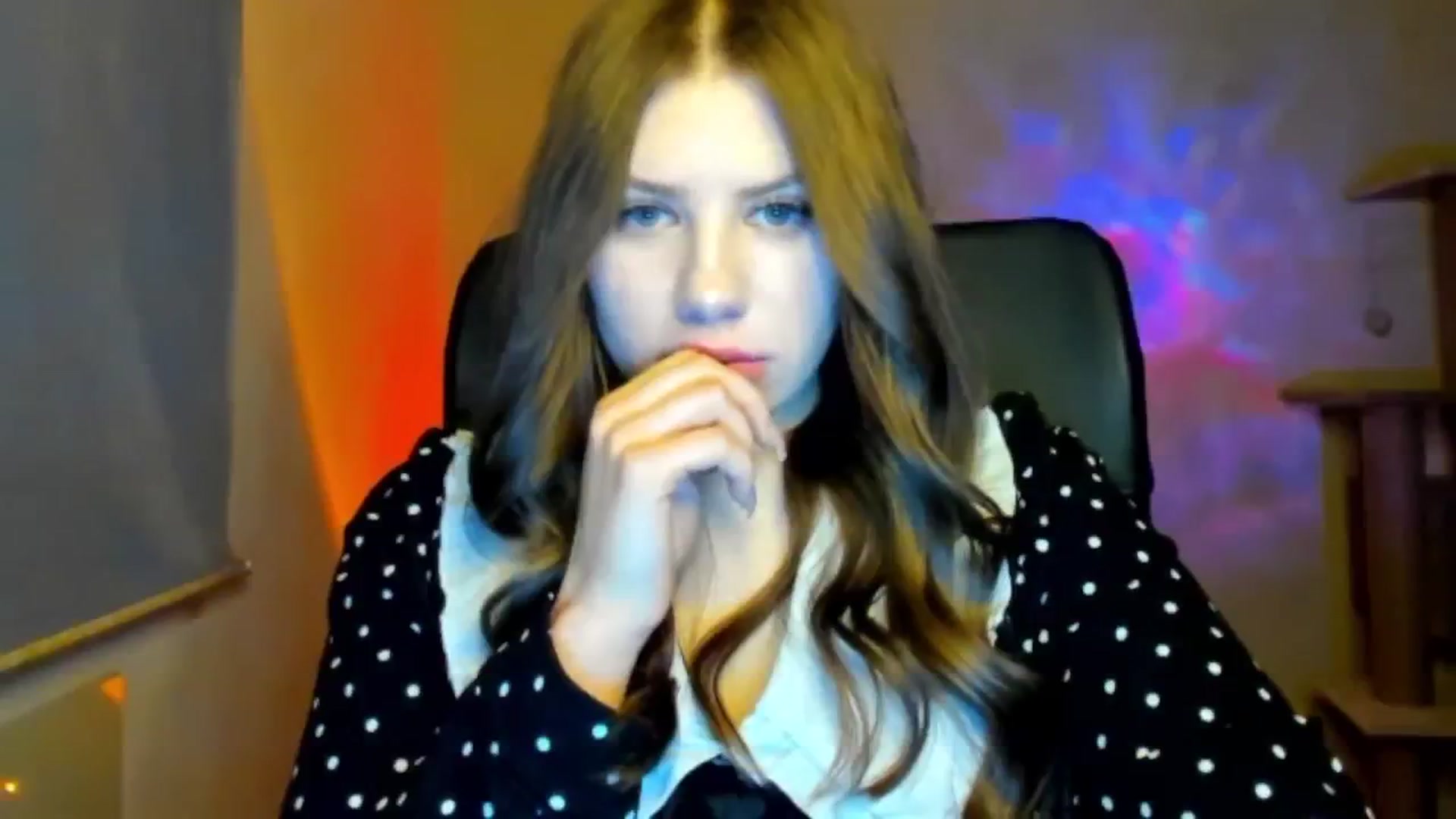 Gallery image thumbnail from FlyingDream's myfreecams stream on, 03/15/2026, 16:49 image 16 of 20