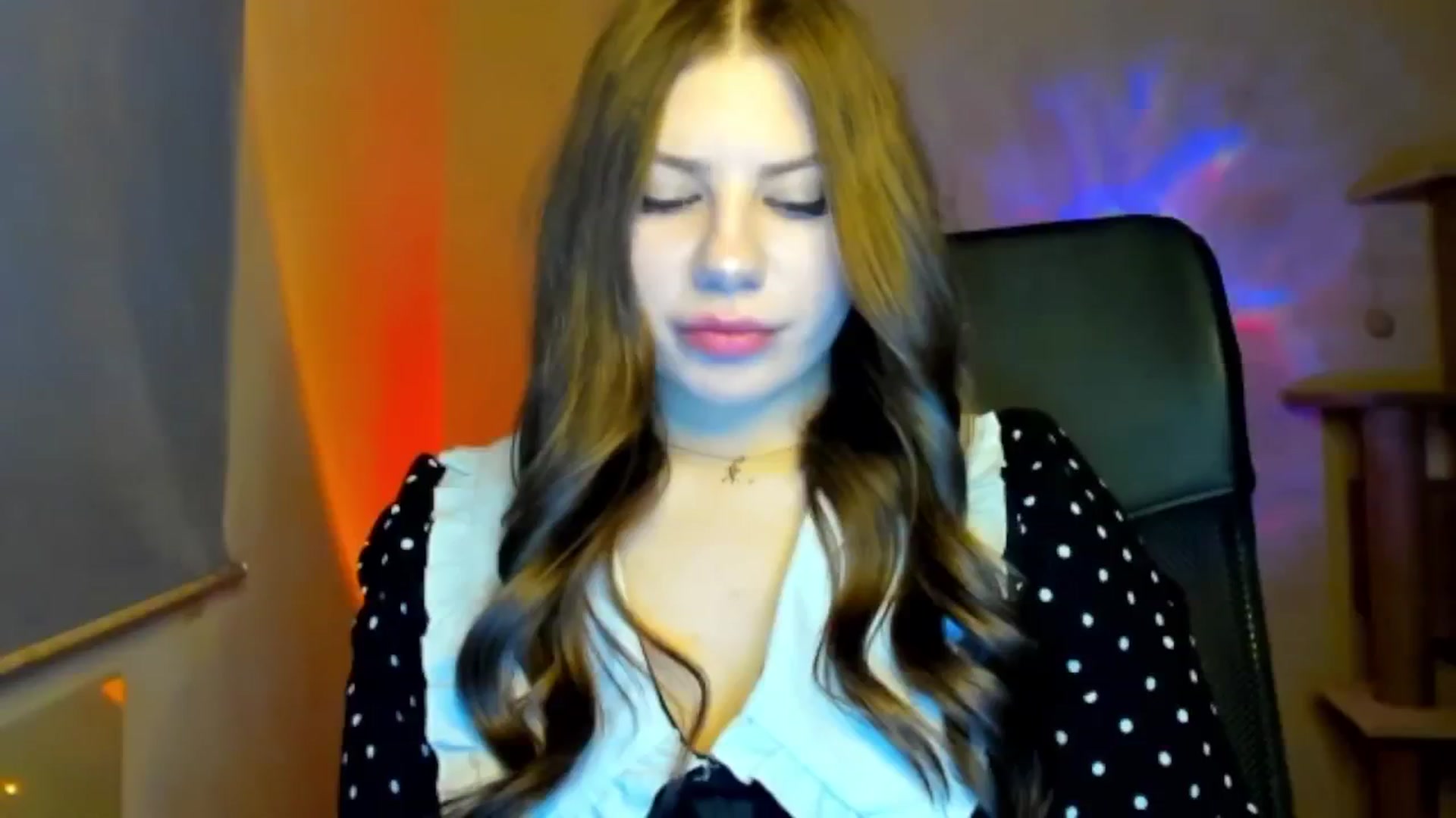 Gallery image thumbnail from FlyingDream's myfreecams stream on, 03/15/2026, 16:49 image 9 of 20