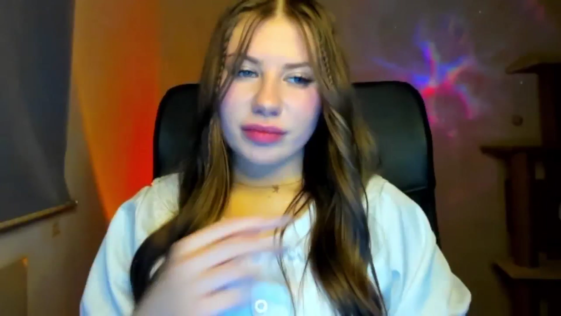 Gallery image thumbnail from FlyingDream's myfreecams stream on, 03/16/2026, 16:33 image 14 of 20