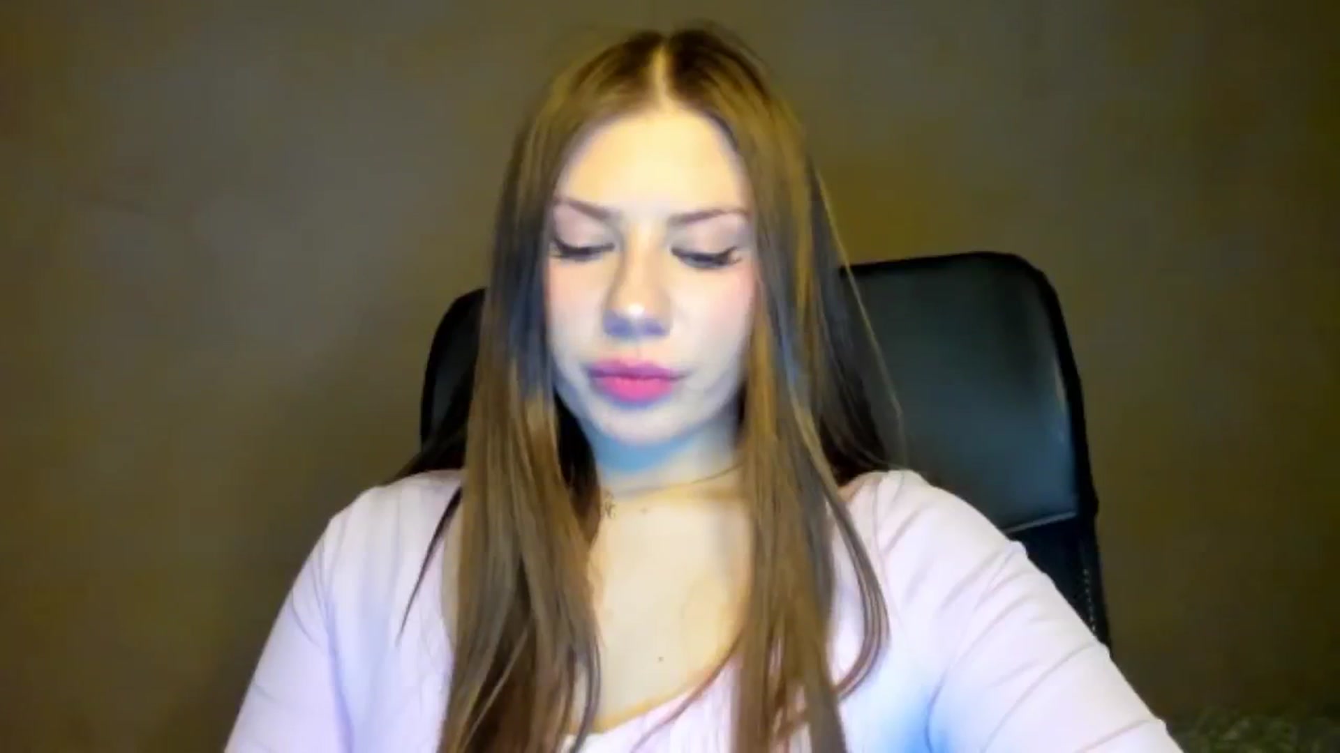 Gallery image thumbnail from FlyingDream's myfreecams stream on, 03/19/2026, 18:00 image 10 of 20