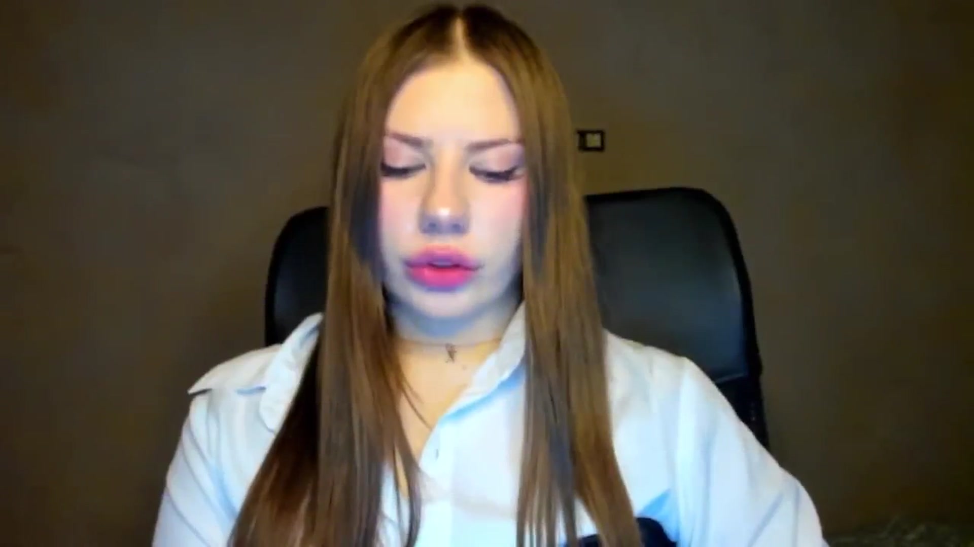 Gallery image thumbnail from FlyingDream's myfreecams stream on, 03/19/2026, 18:00 image 3 of 20