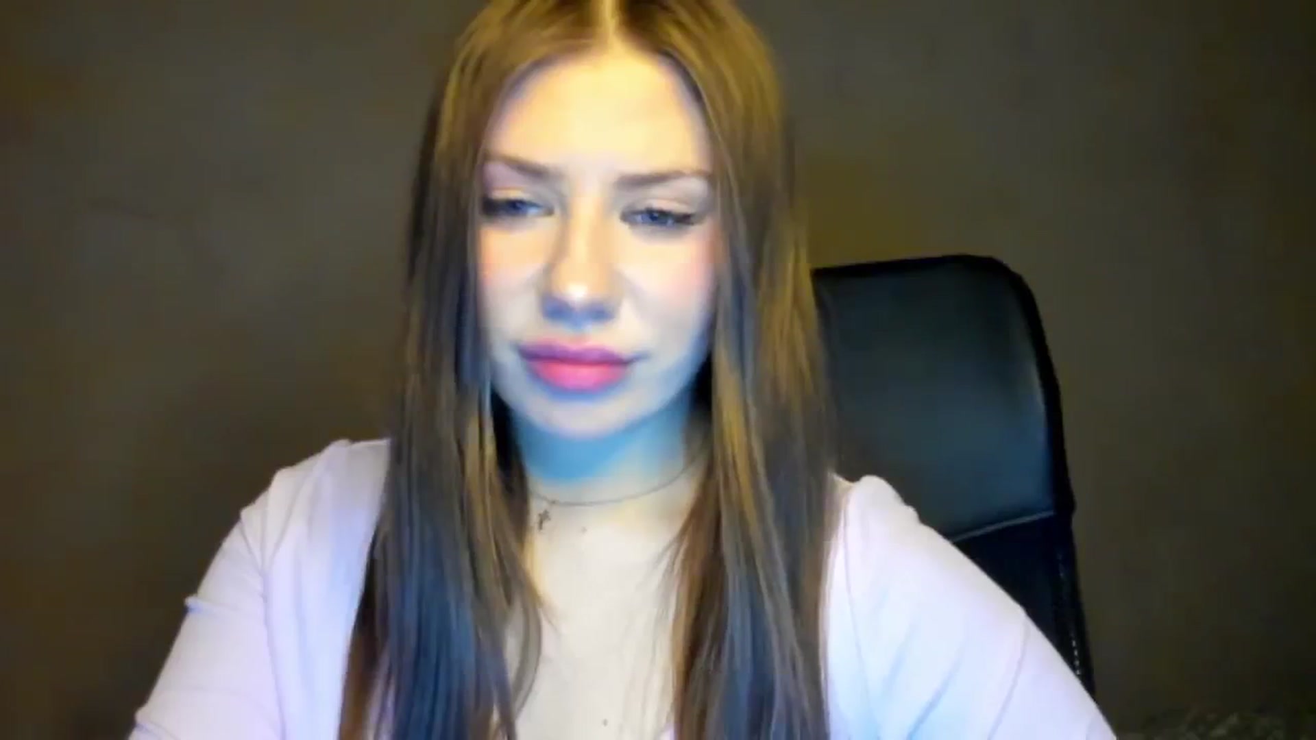Gallery image thumbnail from FlyingDream's myfreecams stream on, 03/19/2026, 18:00 image 14 of 20