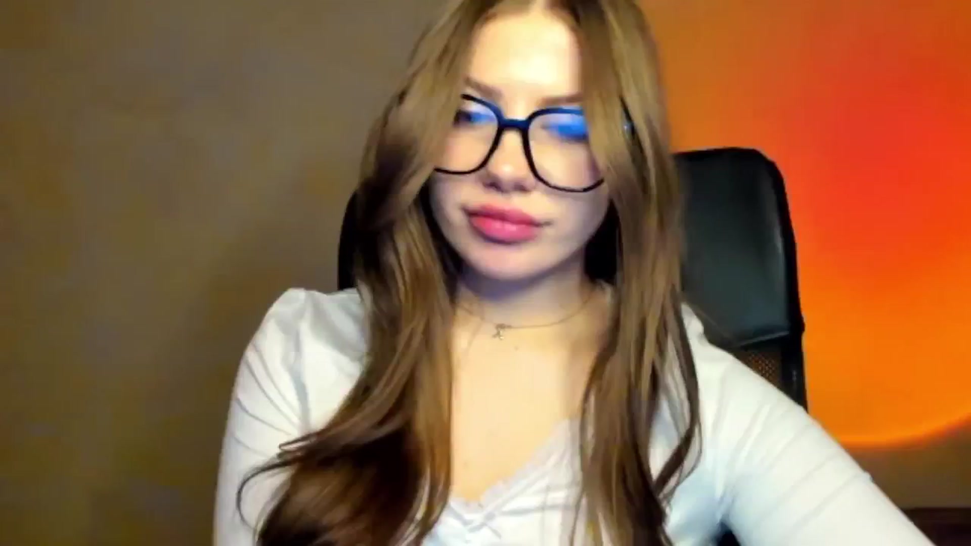 Gallery image thumbnail from FlyingDream's myfreecams stream on, 03/21/2026, 16:32 image 1 of 20