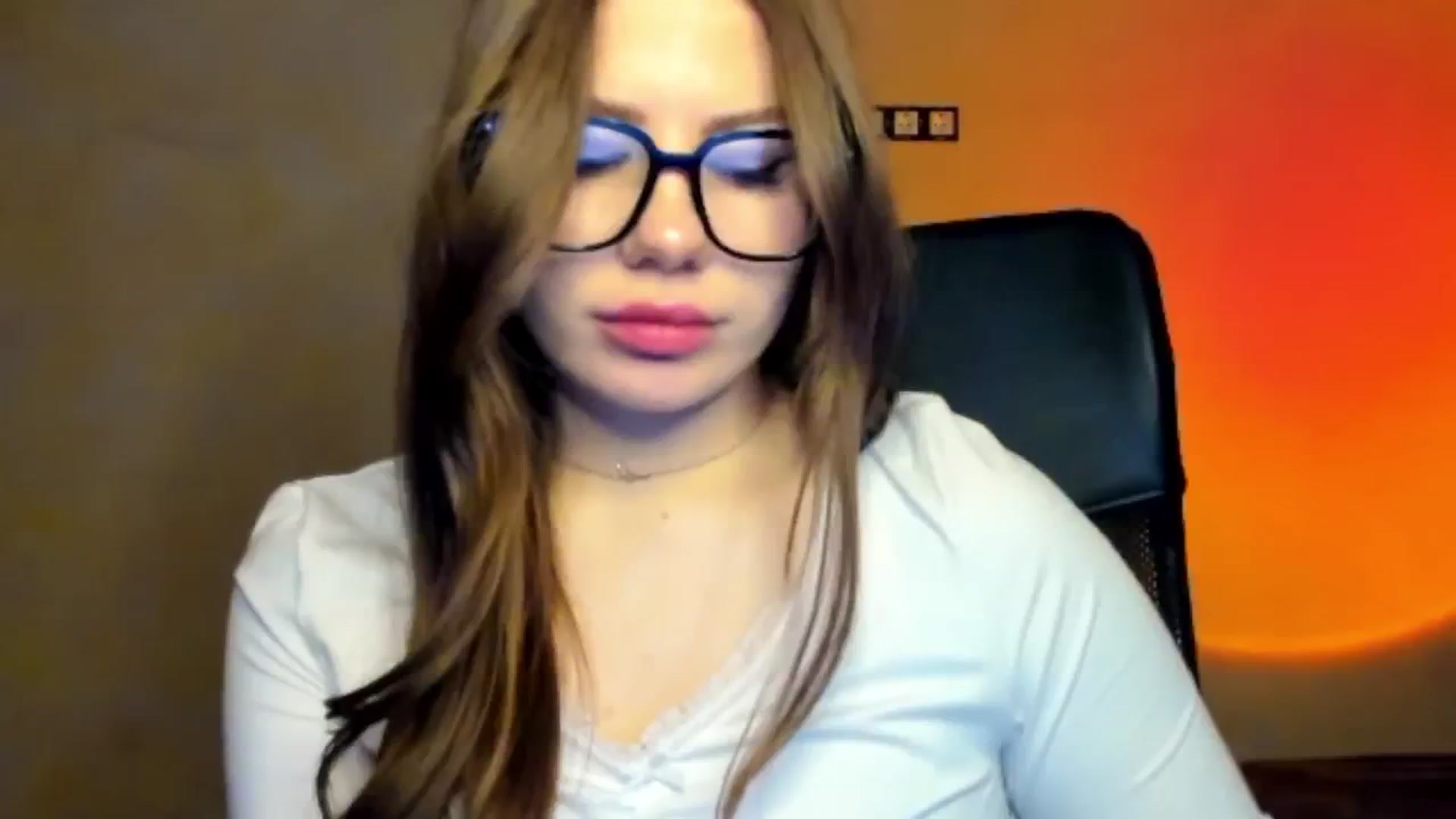 Gallery image thumbnail from FlyingDream's myfreecams stream on, 03/21/2026, 16:32 image 14 of 20
