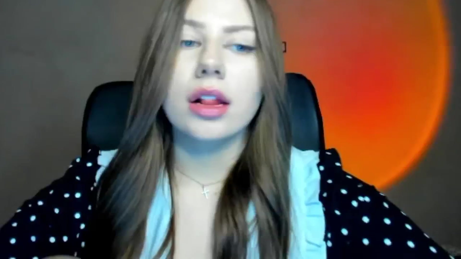 Gallery image thumbnail from FlyingDream's myfreecams stream on, 04/05/2026, 17:04 image 15 of 20